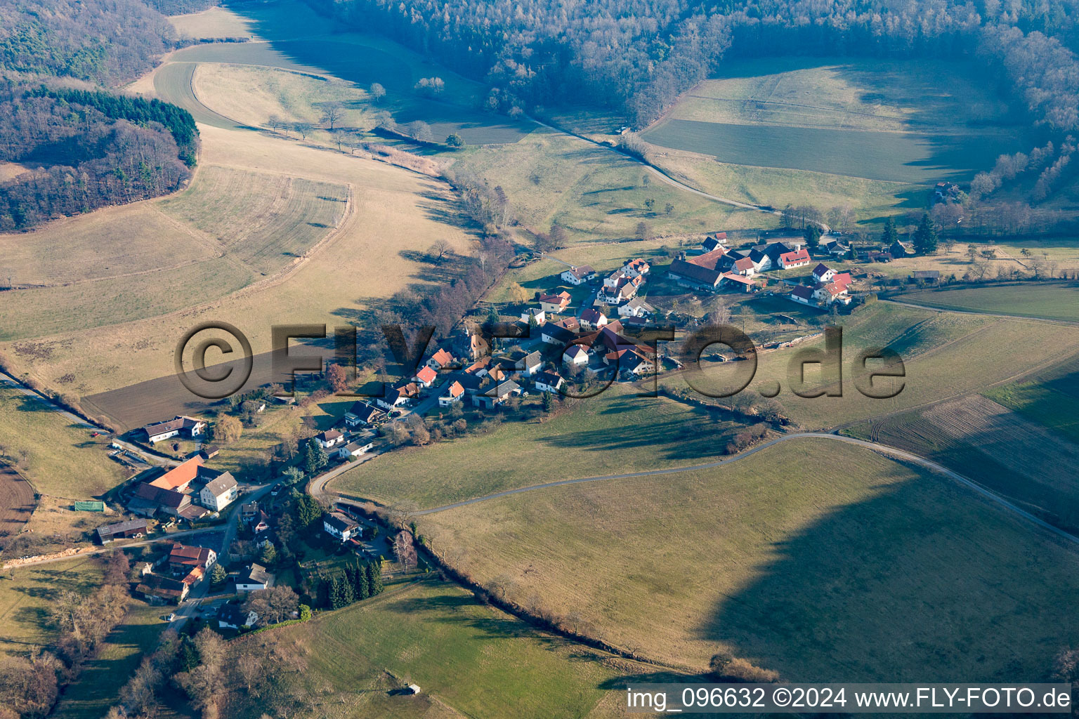 Vue aérienne de Meßbach dans le département Hesse, Allemagne