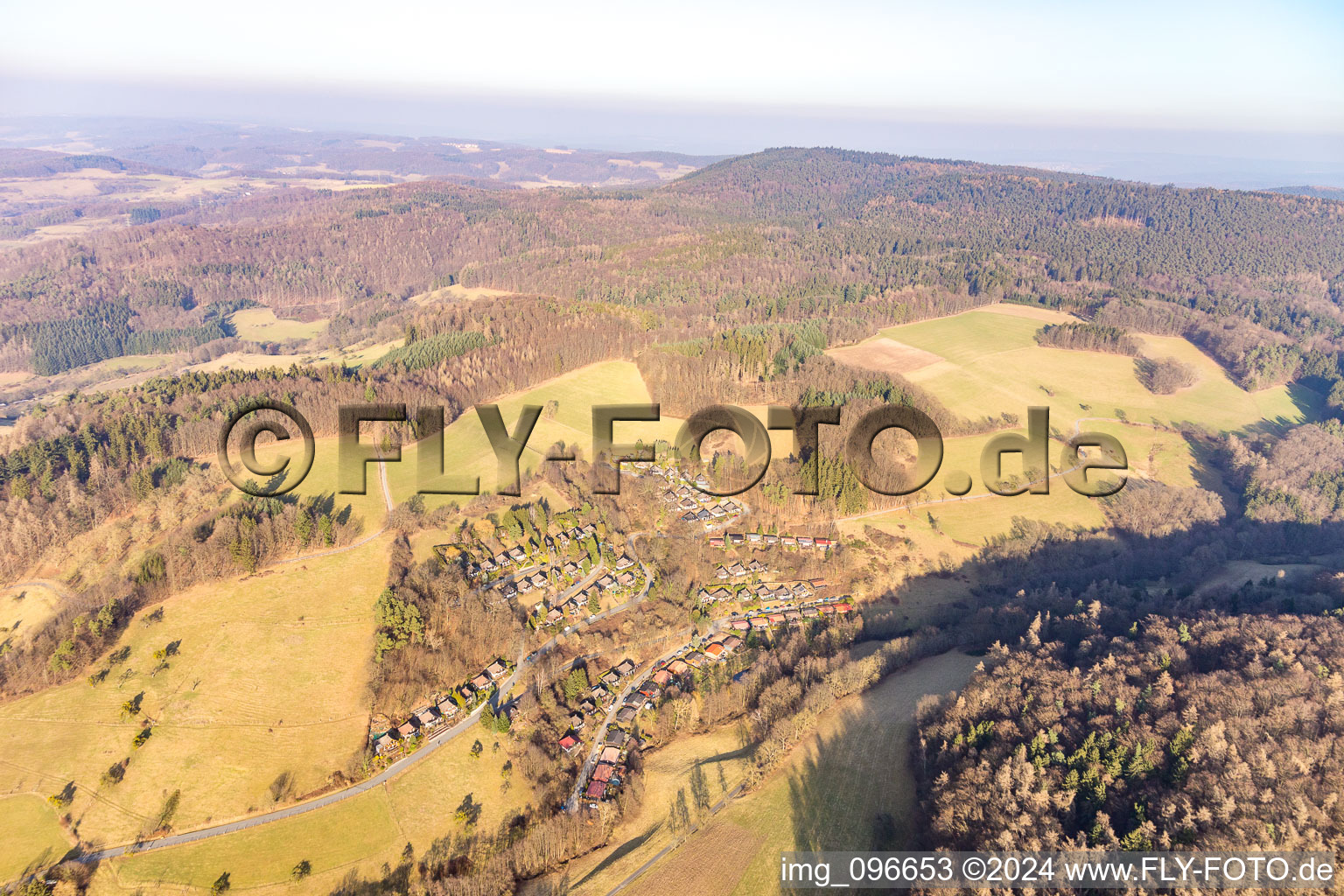 Vue aérienne de Surface de la maison de vacances Unter-Ostern à Formbach à le quartier Unter-Ostern in Reichelsheim dans le département Hesse, Allemagne