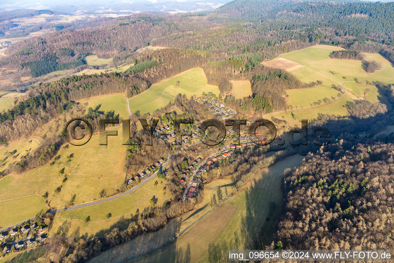 Vue aérienne de Surface de la maison de vacances Unter-Ostern à Formbach à le quartier Unter-Ostern in Reichelsheim dans le département Hesse, Allemagne