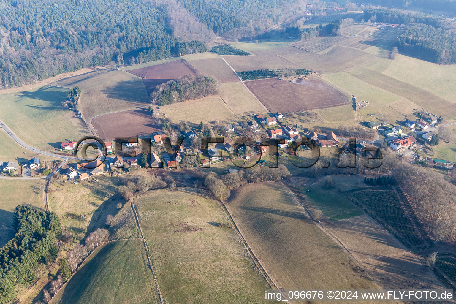 Vue aérienne de Quartier Scharbach in Grasellenbach dans le département Hesse, Allemagne