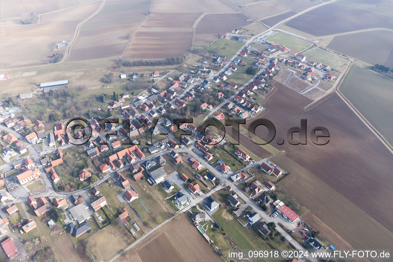 Vue oblique de Oberlauterbach dans le département Bas Rhin, France