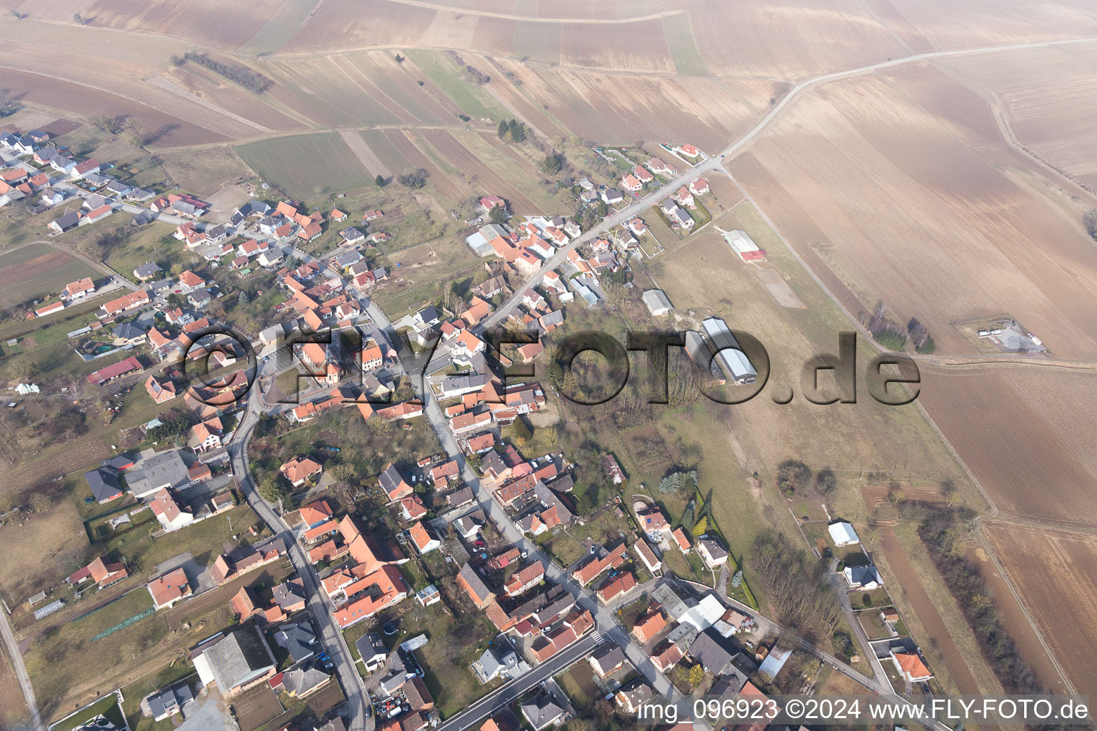 Oberlauterbach dans le département Bas Rhin, France depuis l'avion