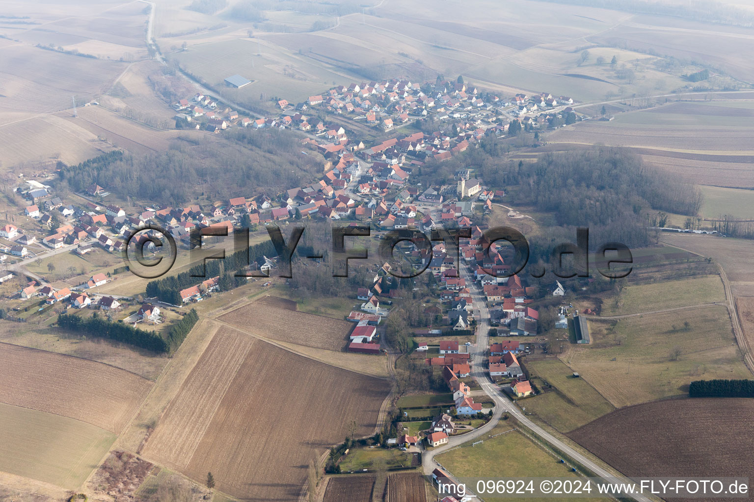 Image drone de Neewiller-près-Lauterbourg dans le département Bas Rhin, France