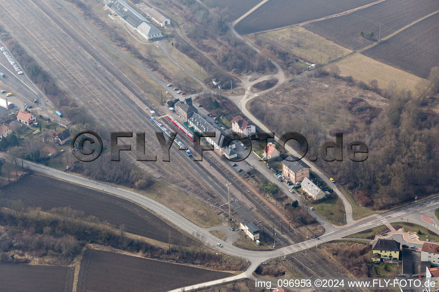 Vue aérienne de Gare à Lauterbourg dans le département Bas Rhin, France