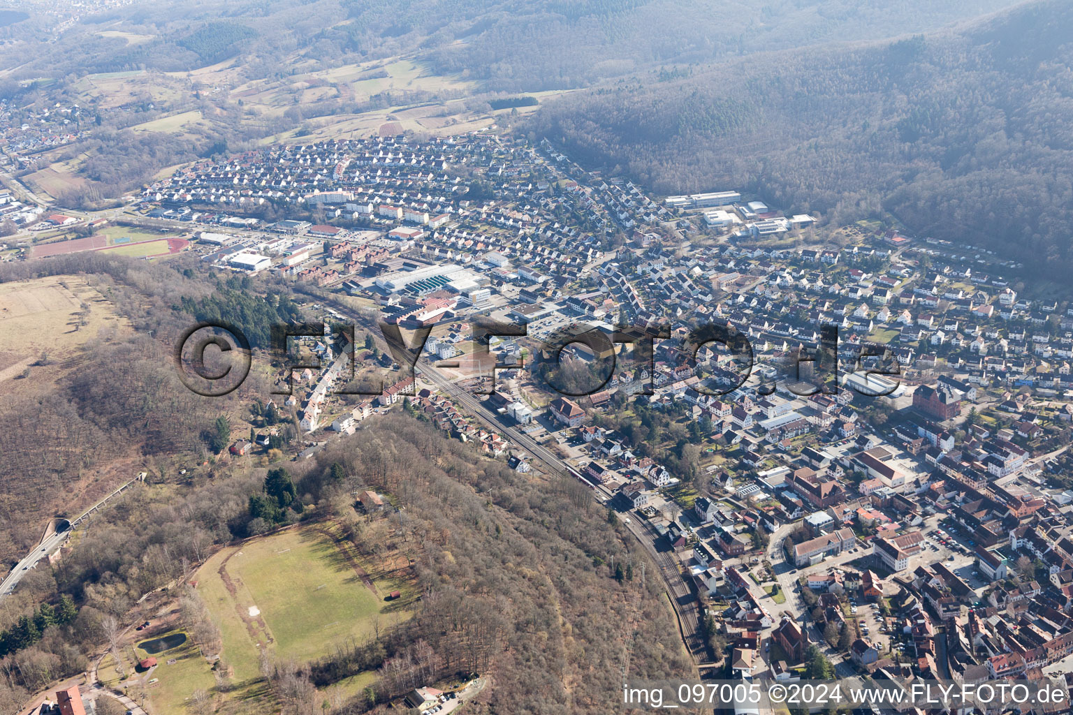 Annweiler am Trifels dans le département Rhénanie-Palatinat, Allemagne d'en haut