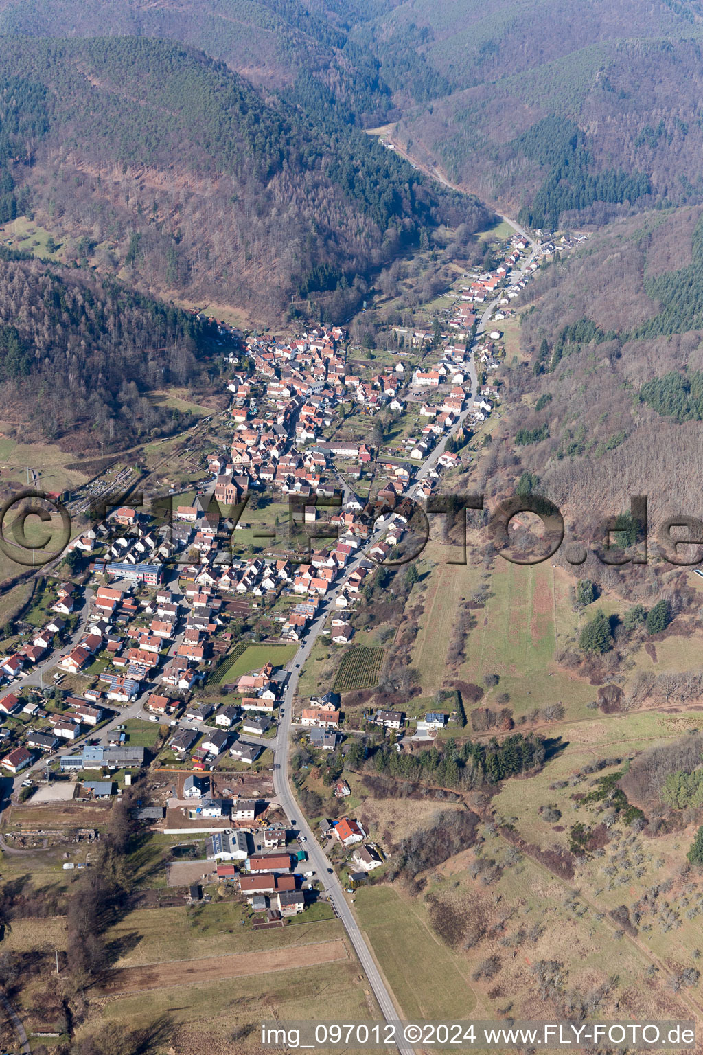 Ramberg dans le département Rhénanie-Palatinat, Allemagne vue du ciel