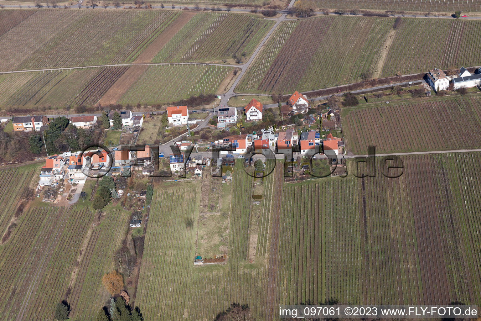 Vue aérienne de Village de la Klosterstrasse à Edenkoben dans le département Rhénanie-Palatinat, Allemagne