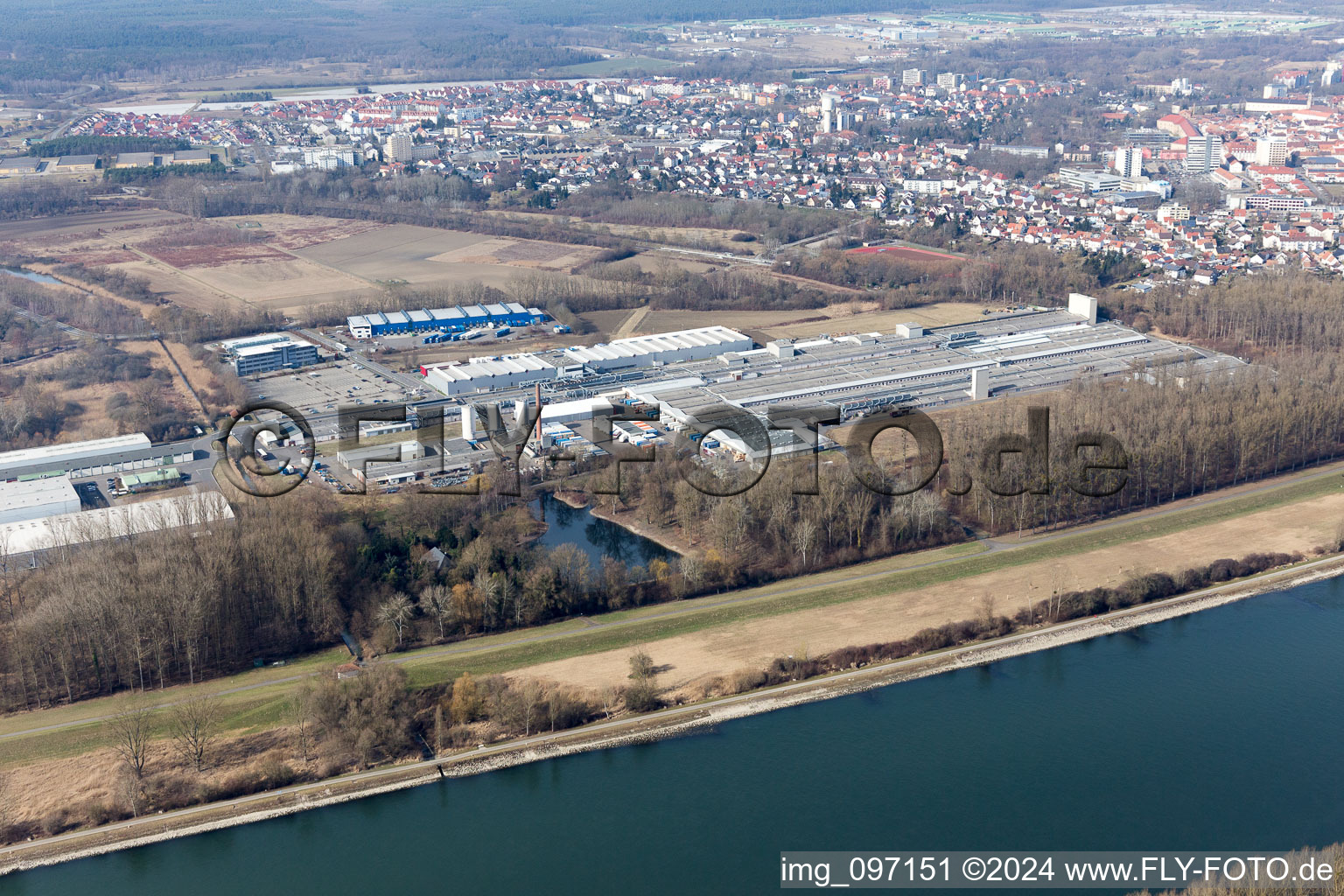 Vue d'oiseau de Germersheim dans le département Rhénanie-Palatinat, Allemagne