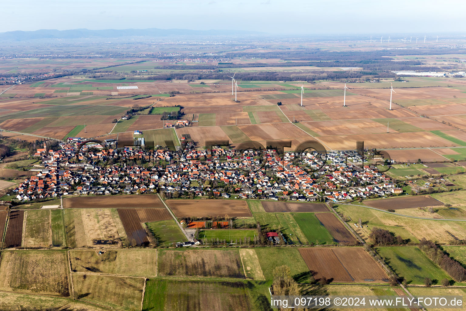 Image drone de Minfeld dans le département Rhénanie-Palatinat, Allemagne