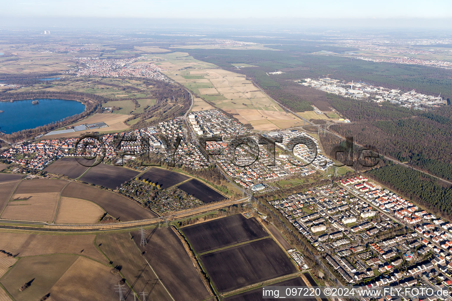 Vue oblique de Quartier Leopoldshafen in Eggenstein-Leopoldshafen dans le département Bade-Wurtemberg, Allemagne