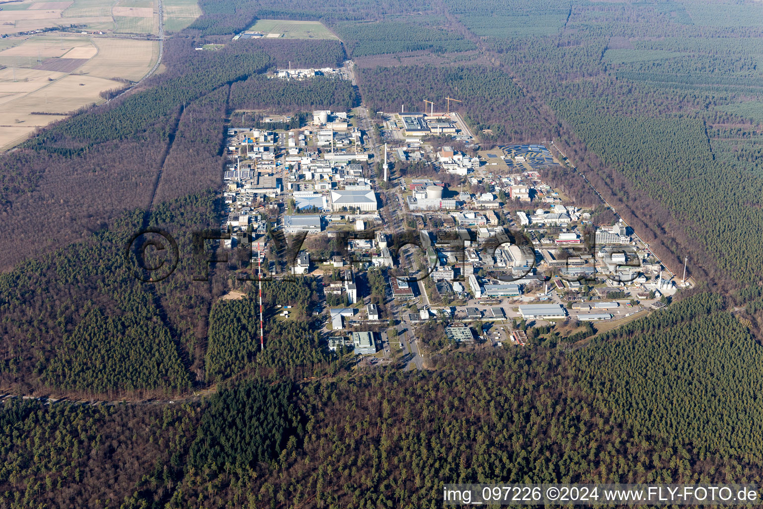 KIT Campus Nord à le quartier Leopoldshafen in Eggenstein-Leopoldshafen dans le département Bade-Wurtemberg, Allemagne vue du ciel