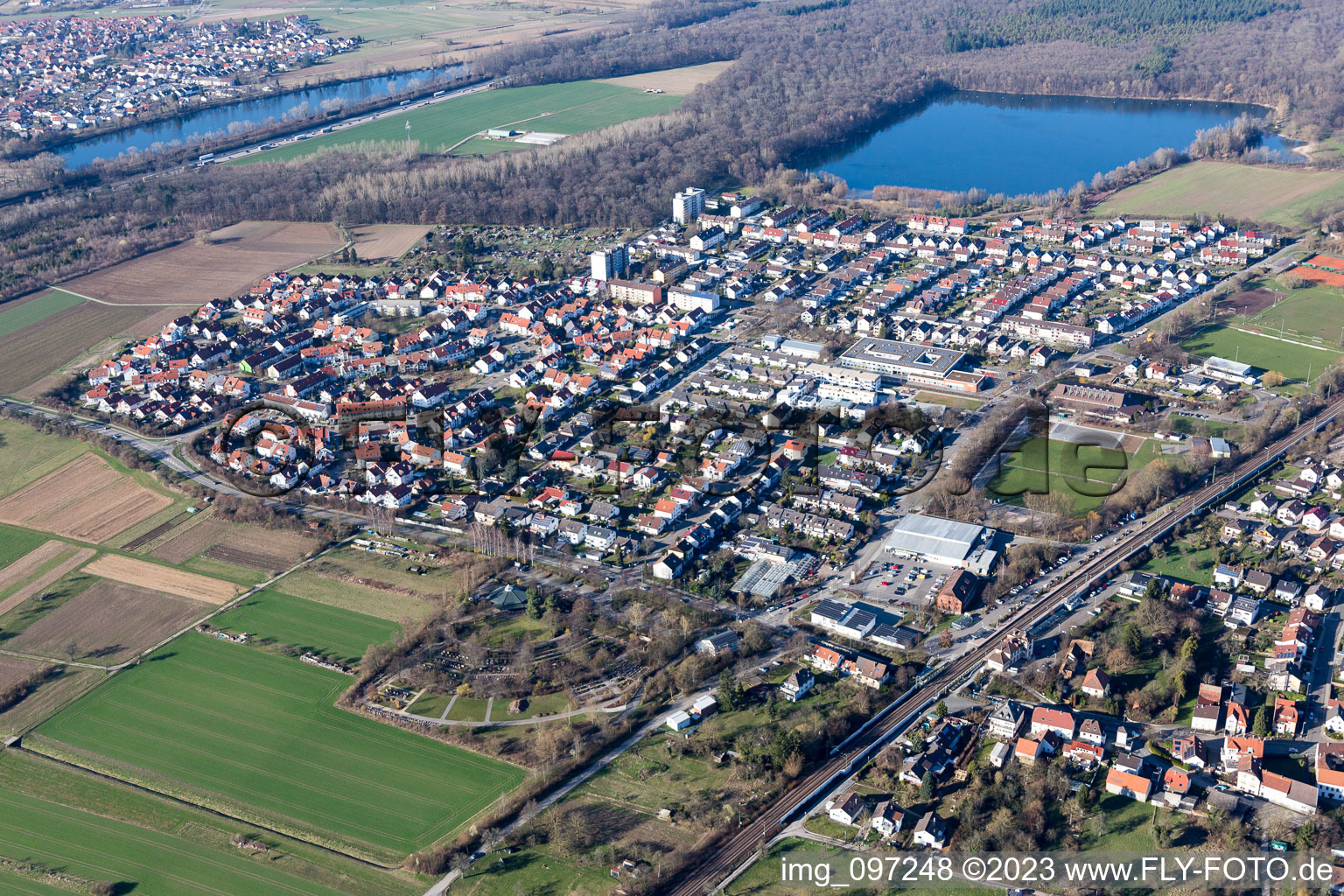 Vue aérienne de Quartier Untergrombach in Bruchsal dans le département Bade-Wurtemberg, Allemagne