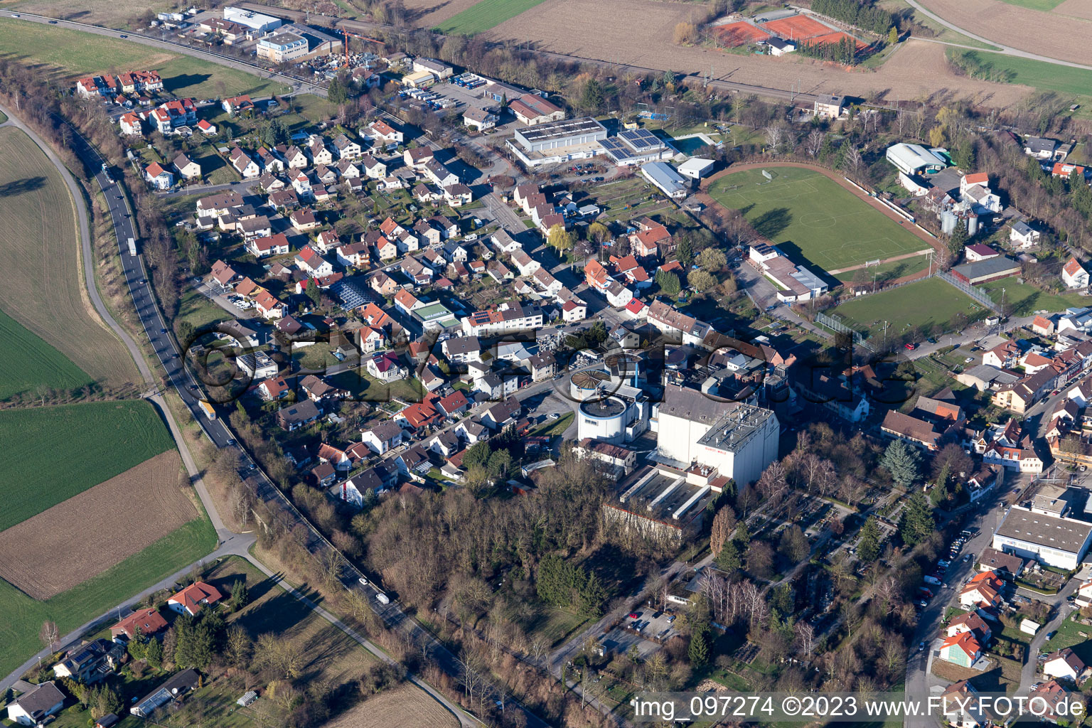 Vue aérienne de Commerce de soif à le quartier Heidelsheim in Bruchsal dans le département Bade-Wurtemberg, Allemagne