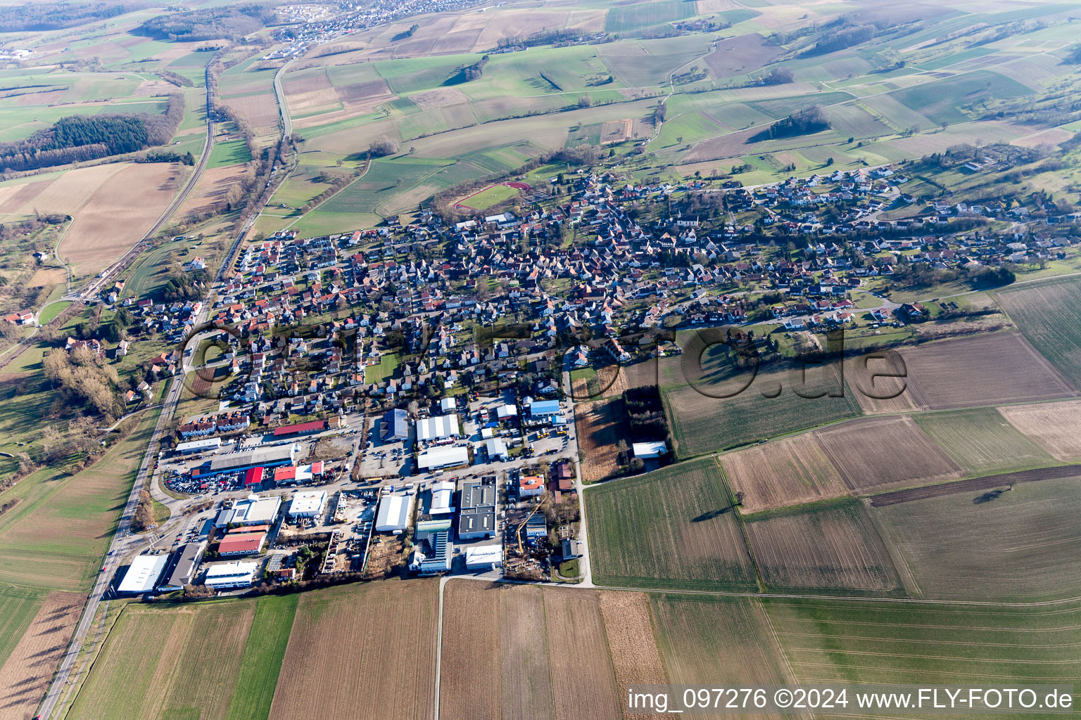 Vue aérienne de Quartier Helmsheim in Bruchsal dans le département Bade-Wurtemberg, Allemagne