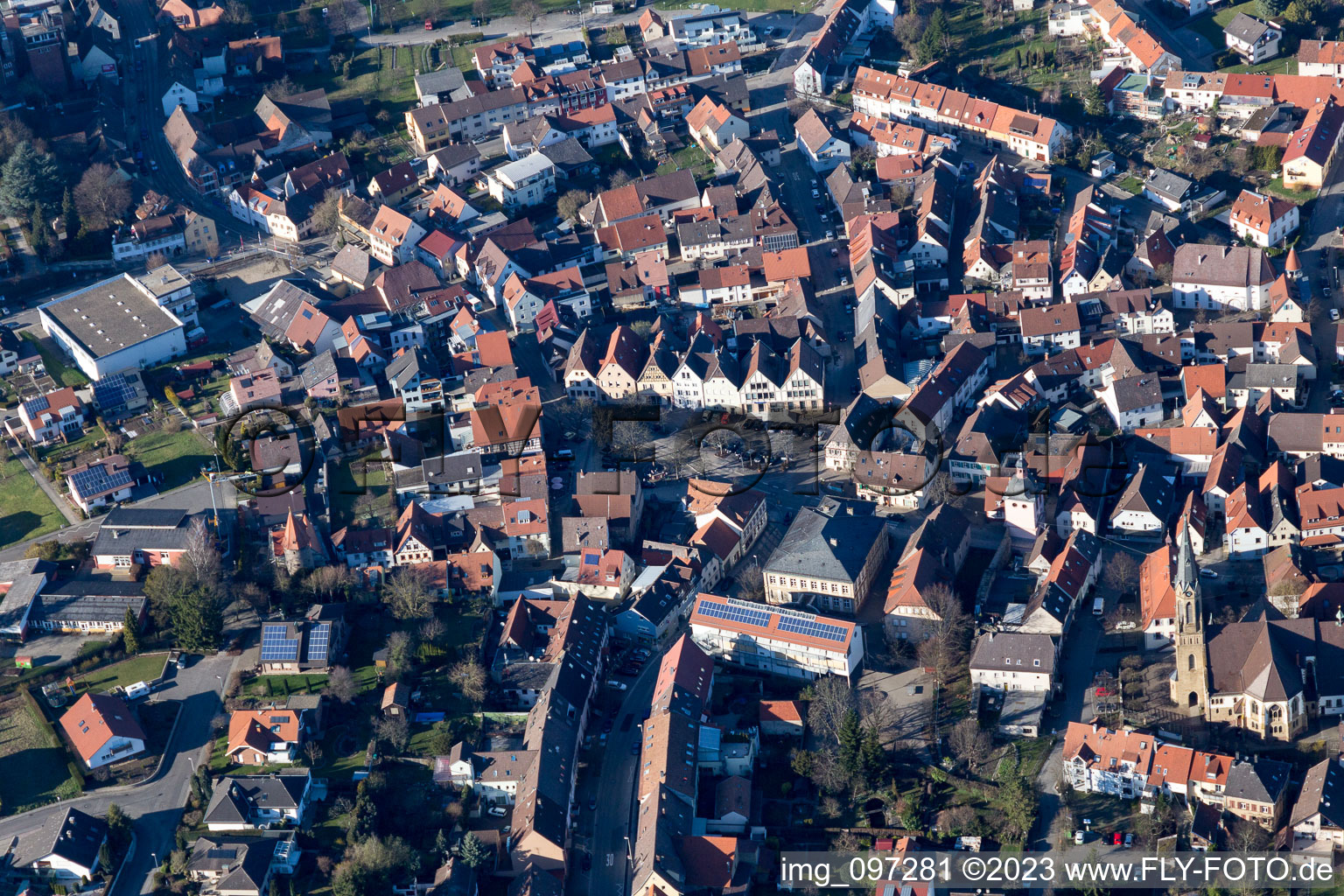 Vue aérienne de Merianstr à le quartier Heidelsheim in Bruchsal dans le département Bade-Wurtemberg, Allemagne