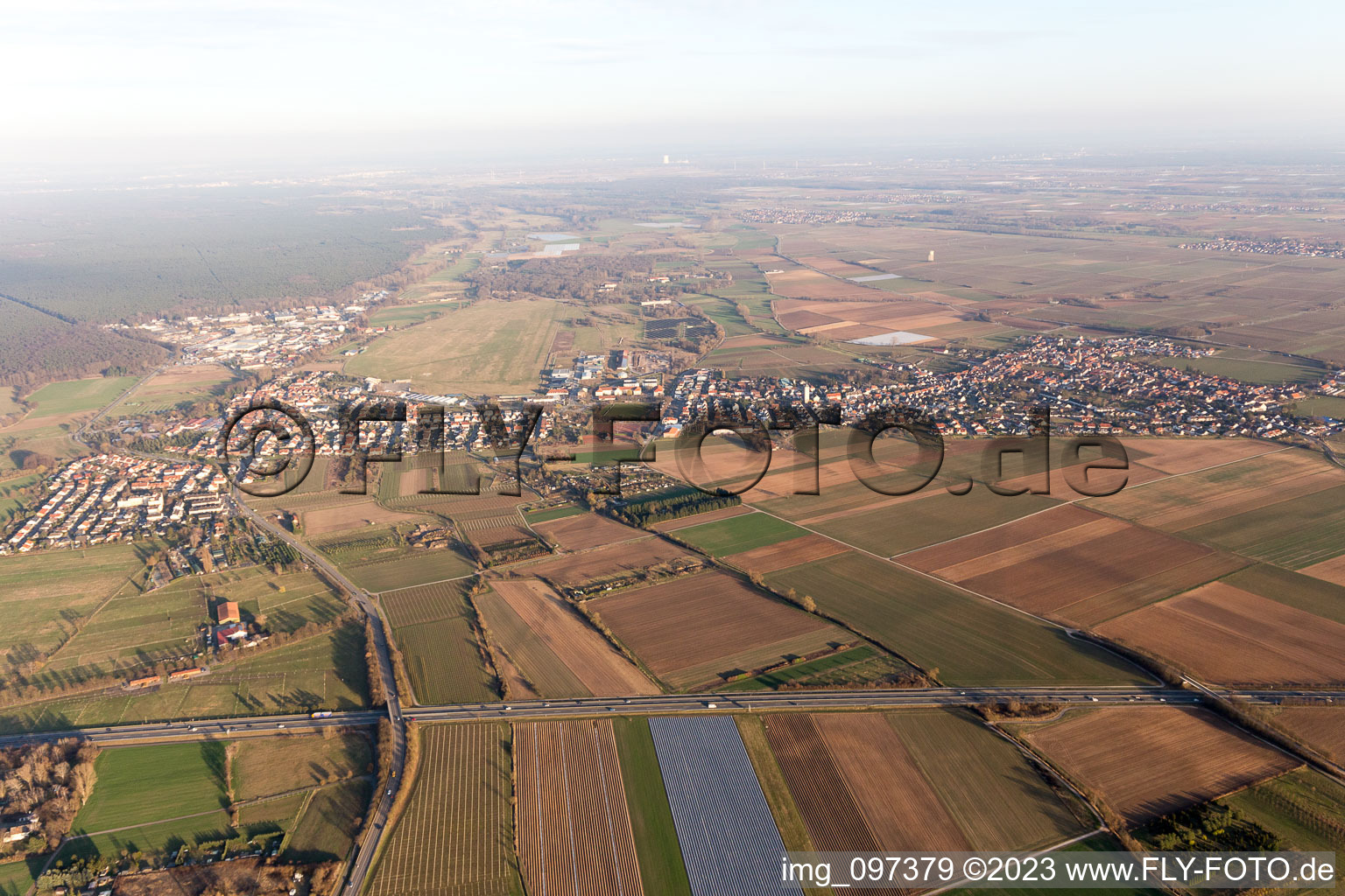 Quartier Lachen in Neustadt an der Weinstraße dans le département Rhénanie-Palatinat, Allemagne vue d'en haut