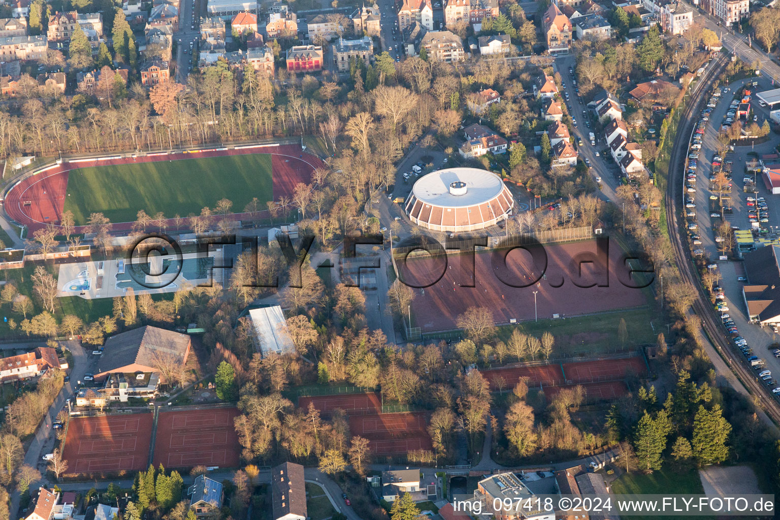 Vue aérienne de Landau Ouest à Landau in der Pfalz dans le département Rhénanie-Palatinat, Allemagne