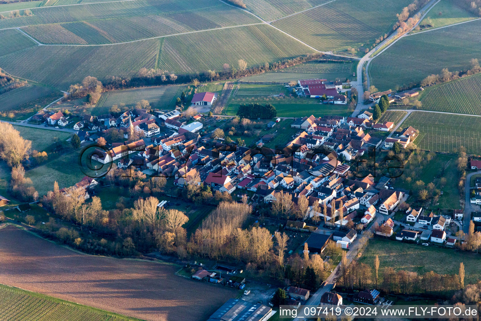 Quartier Heuchelheim in Heuchelheim-Klingen dans le département Rhénanie-Palatinat, Allemagne hors des airs