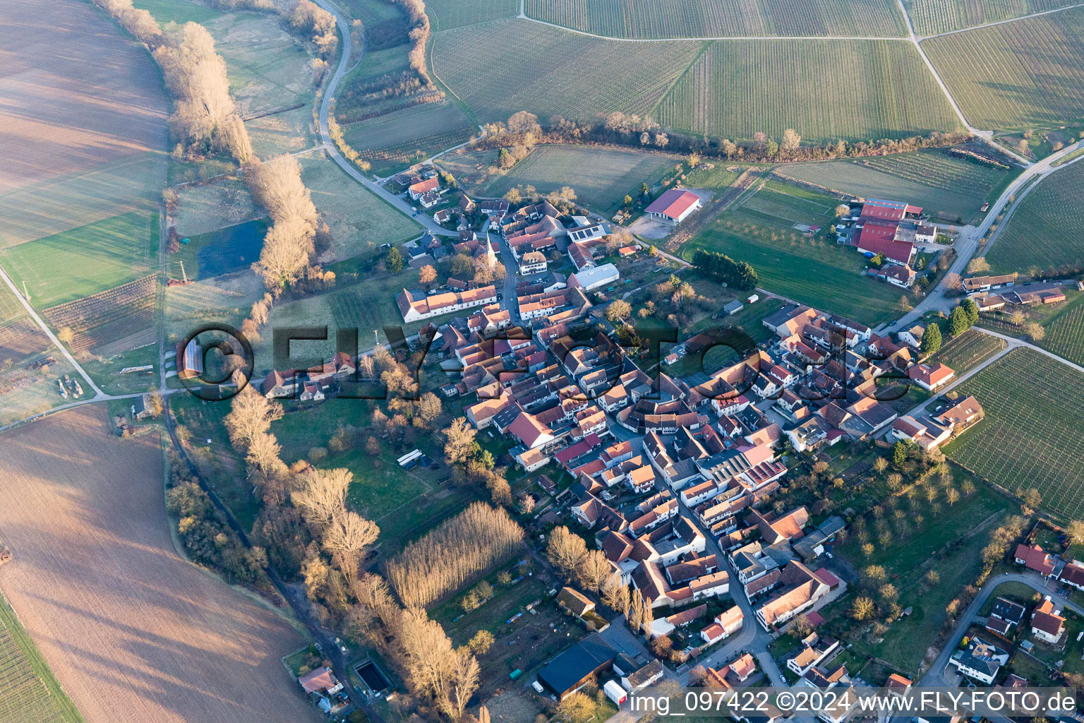 Quartier Klingen in Heuchelheim-Klingen dans le département Rhénanie-Palatinat, Allemagne depuis l'avion