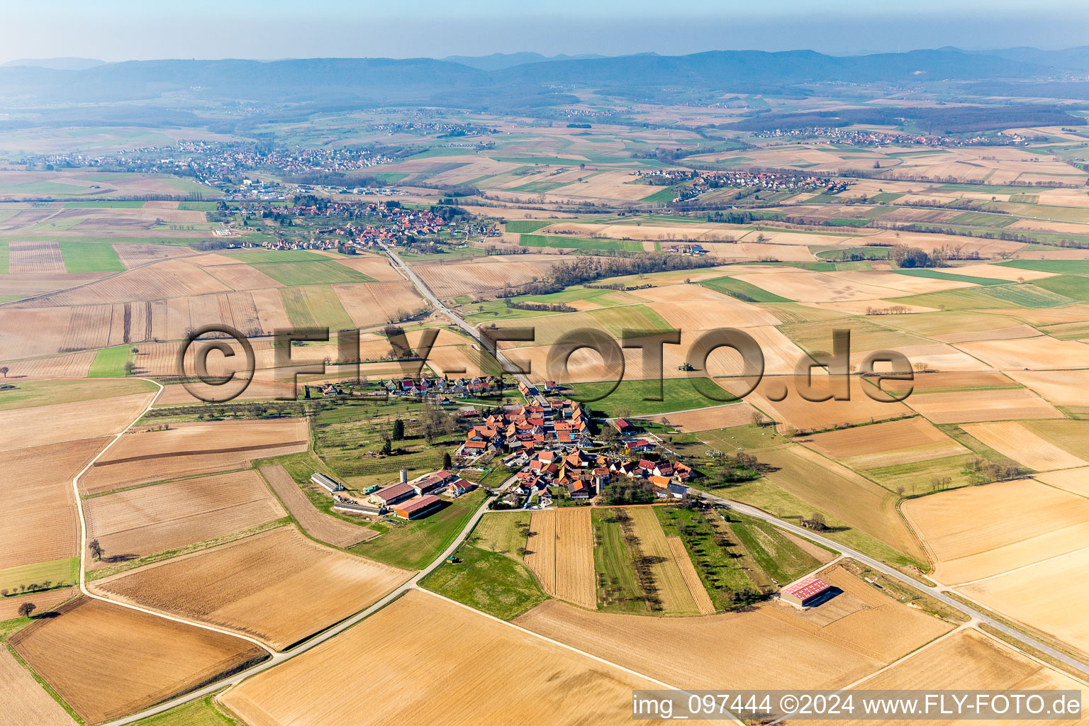 Vue aérienne de Betschdorf dans le département Bas Rhin, France