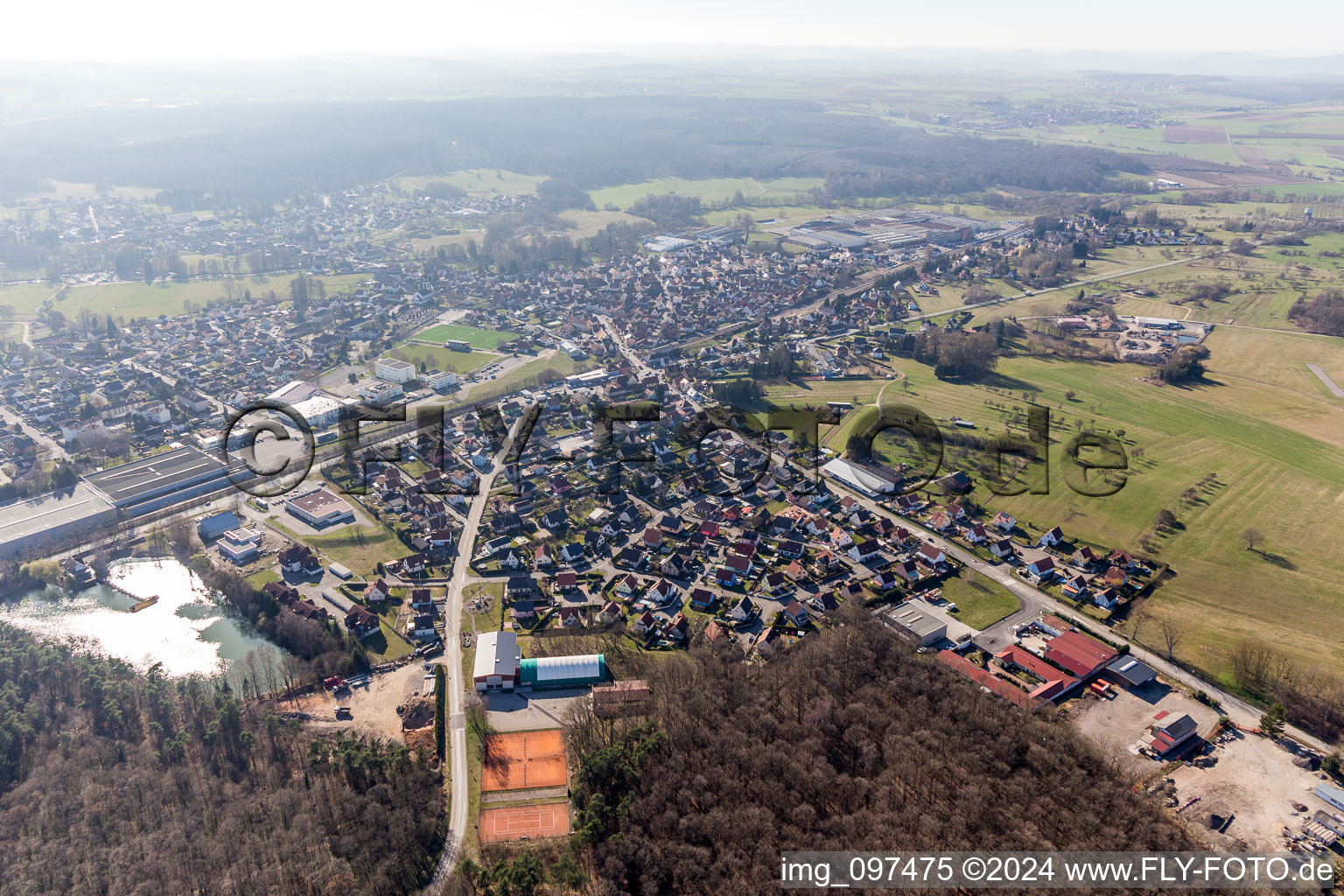 Vue aérienne de Laubach dans le département Bas Rhin, France