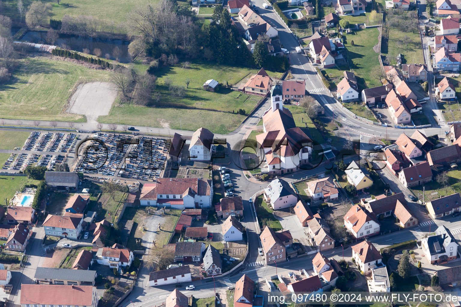 Vue oblique de Mertzwiller dans le département Bas Rhin, France