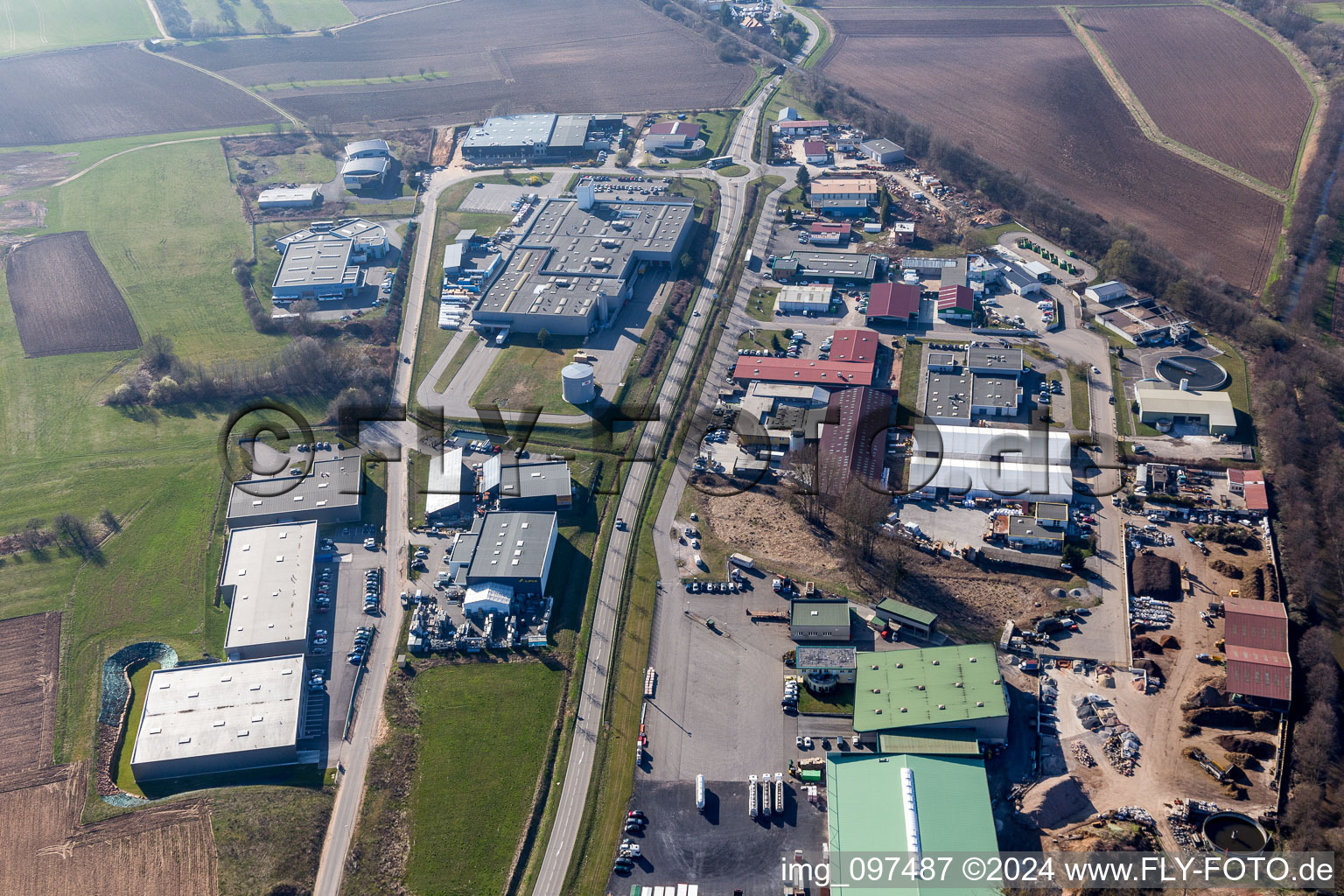 Enregistrement par drone de Mertzwiller dans le département Bas Rhin, France