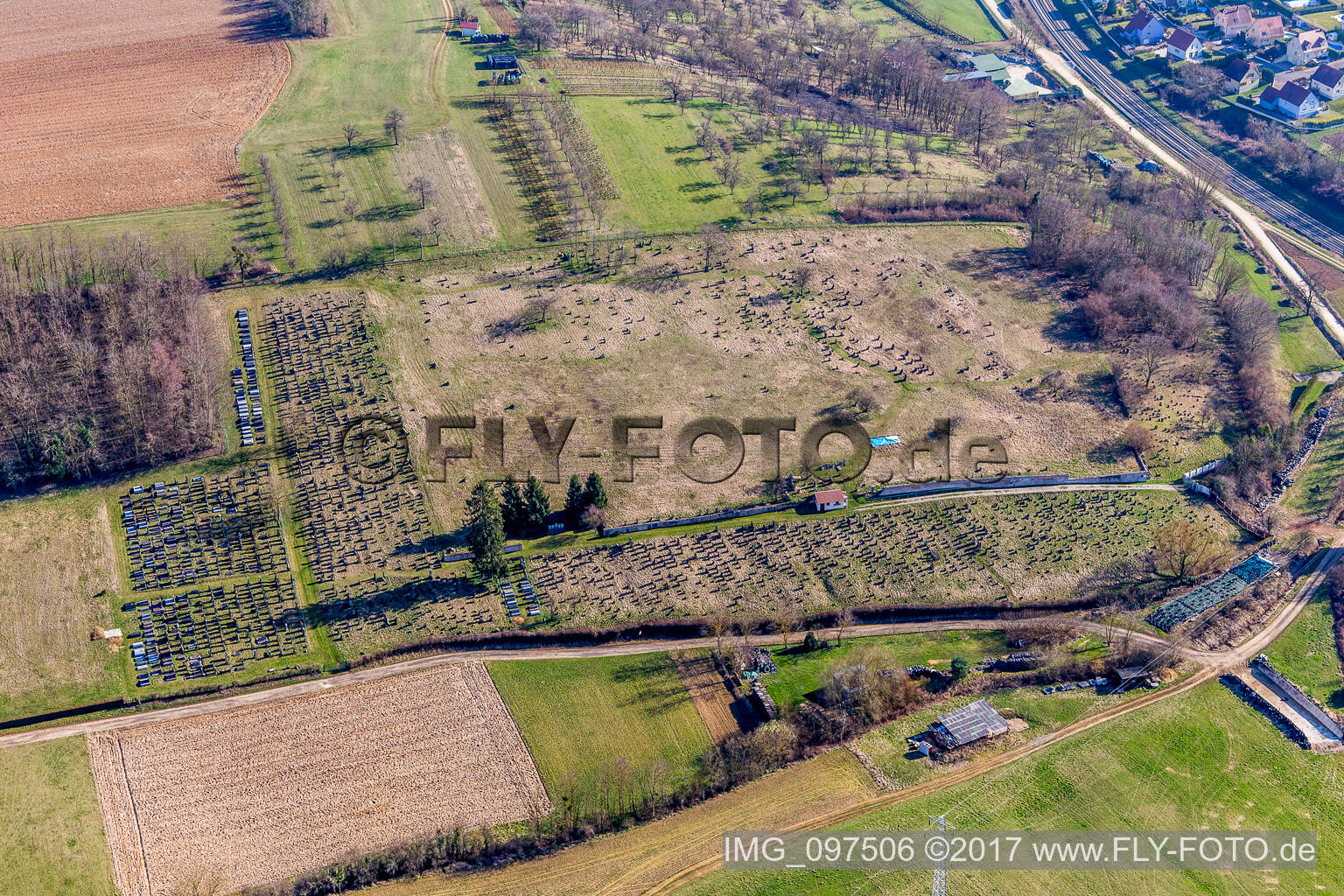 Photographie aérienne de Cimetière à Ettendorf dans le département Bas Rhin, France