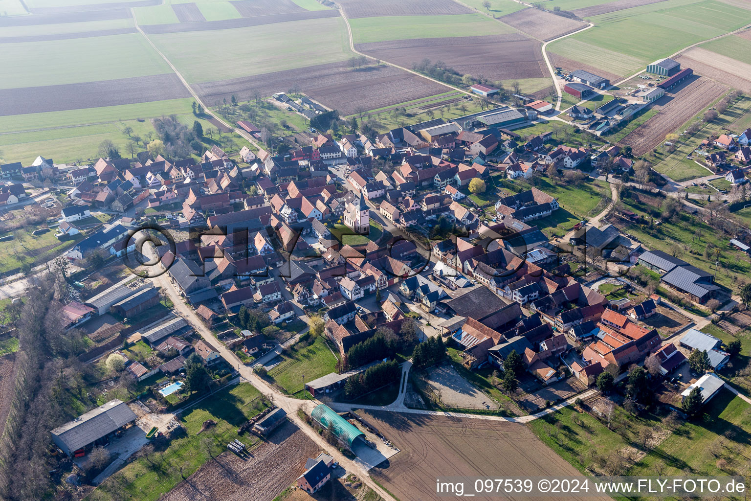 Vue aérienne de Melsheim dans le département Bas Rhin, France