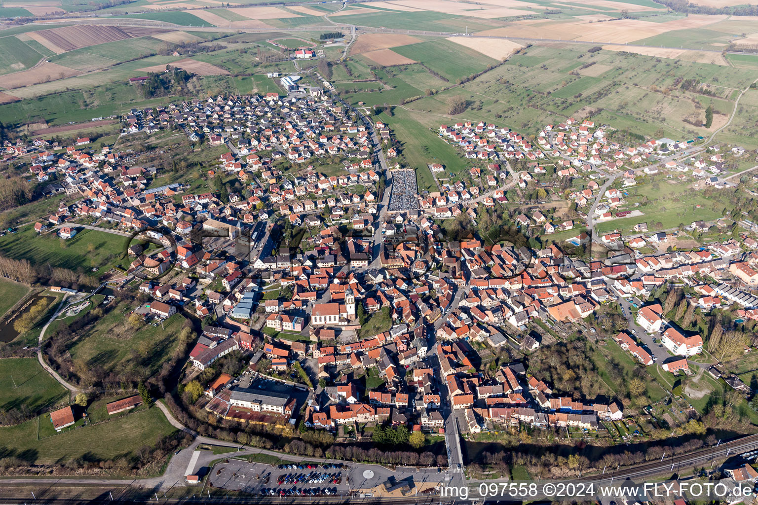 Vue oblique de Dettwiller dans le département Bas Rhin, France