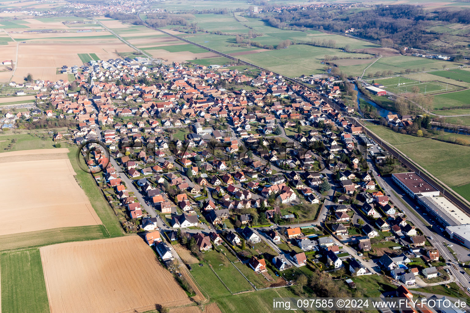 Hochfelden dans le département Bas Rhin, France d'en haut