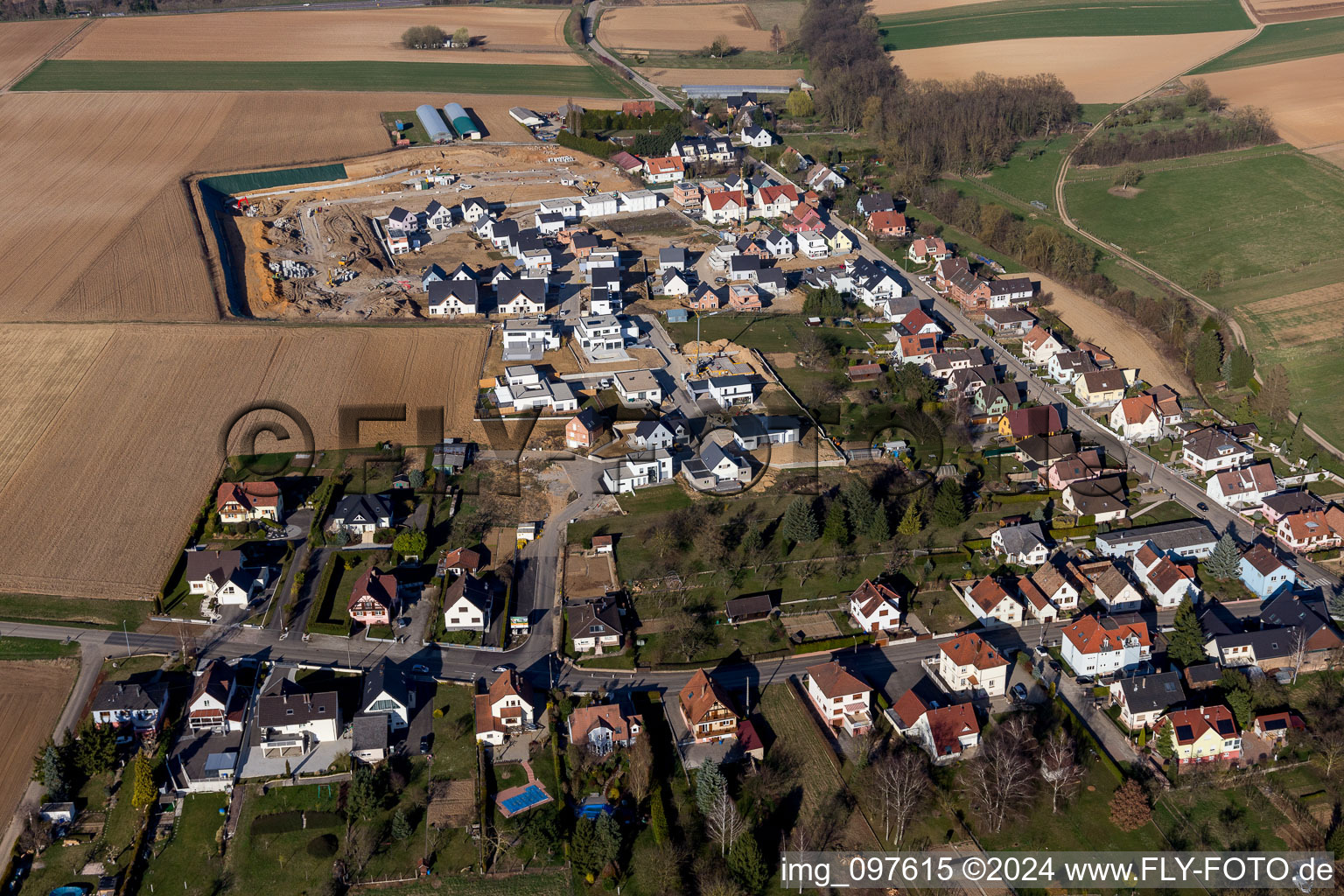 Enregistrement par drone de Schwindratzheim dans le département Bas Rhin, France