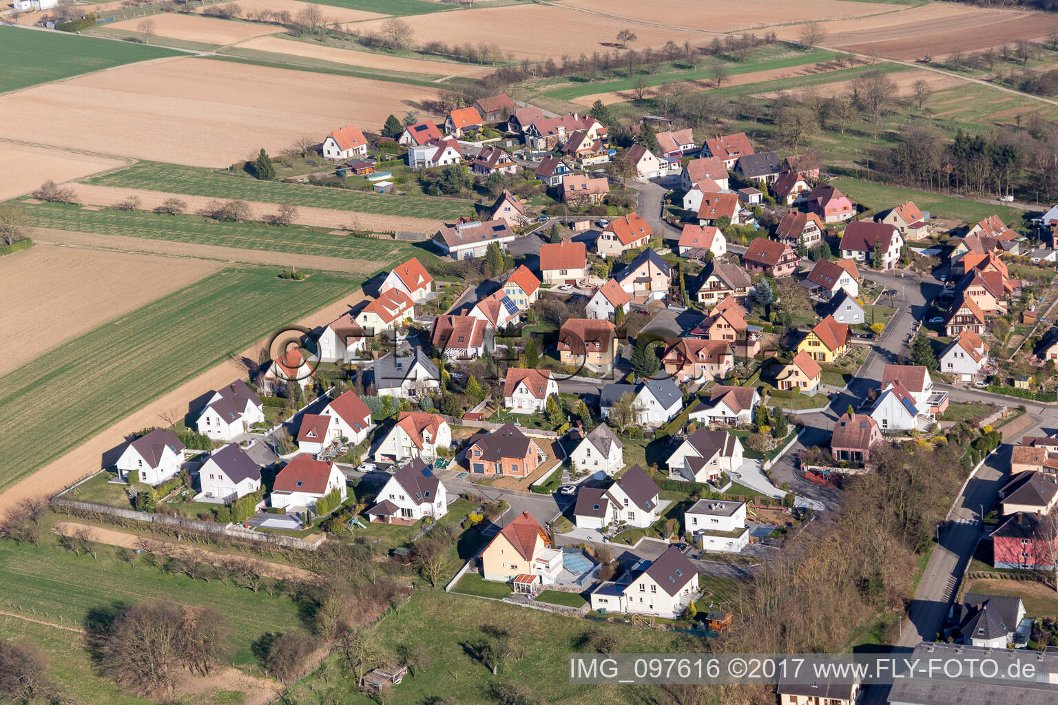 Image drone de Schwindratzheim dans le département Bas Rhin, France