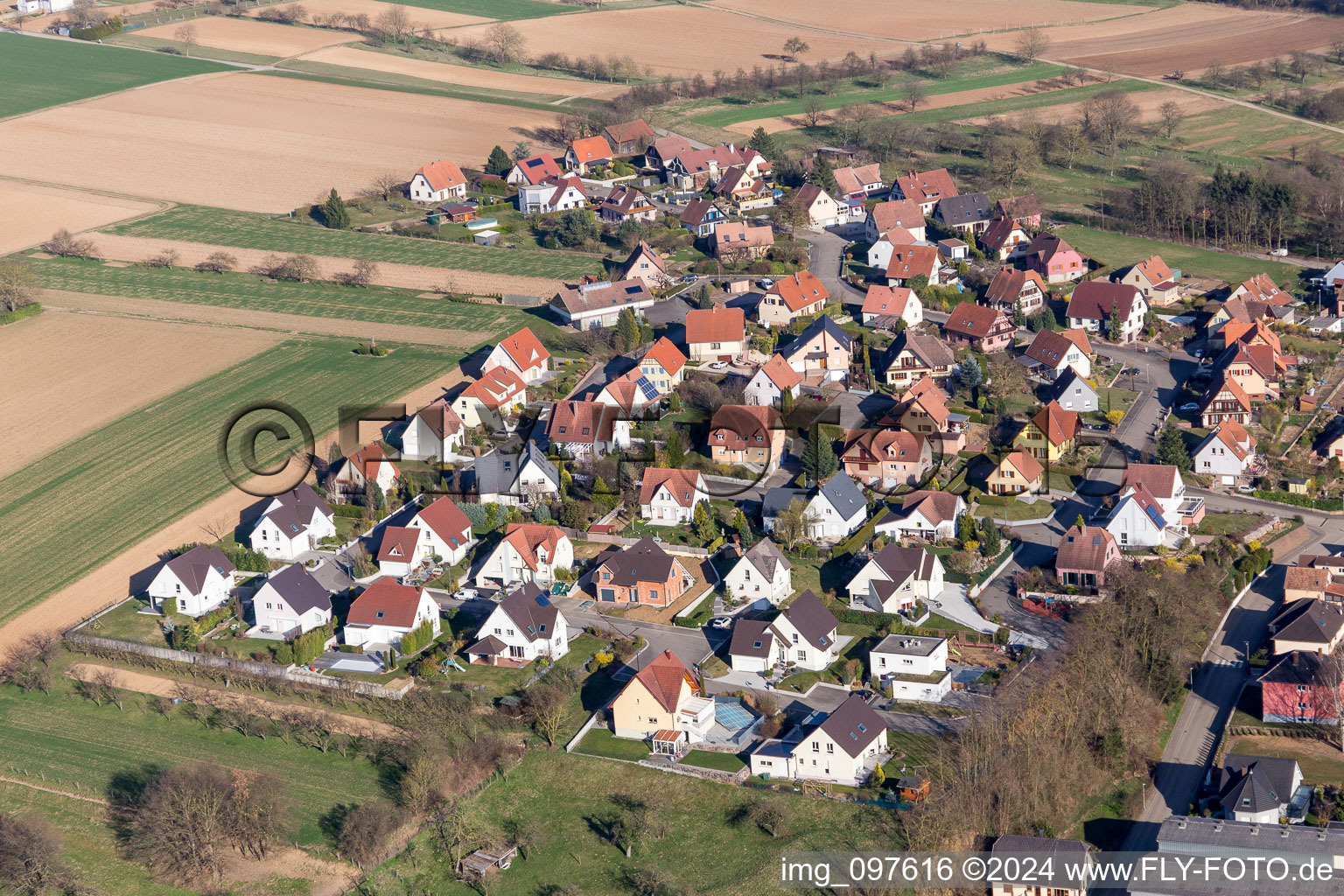 Image drone de Schwindratzheim dans le département Bas Rhin, France