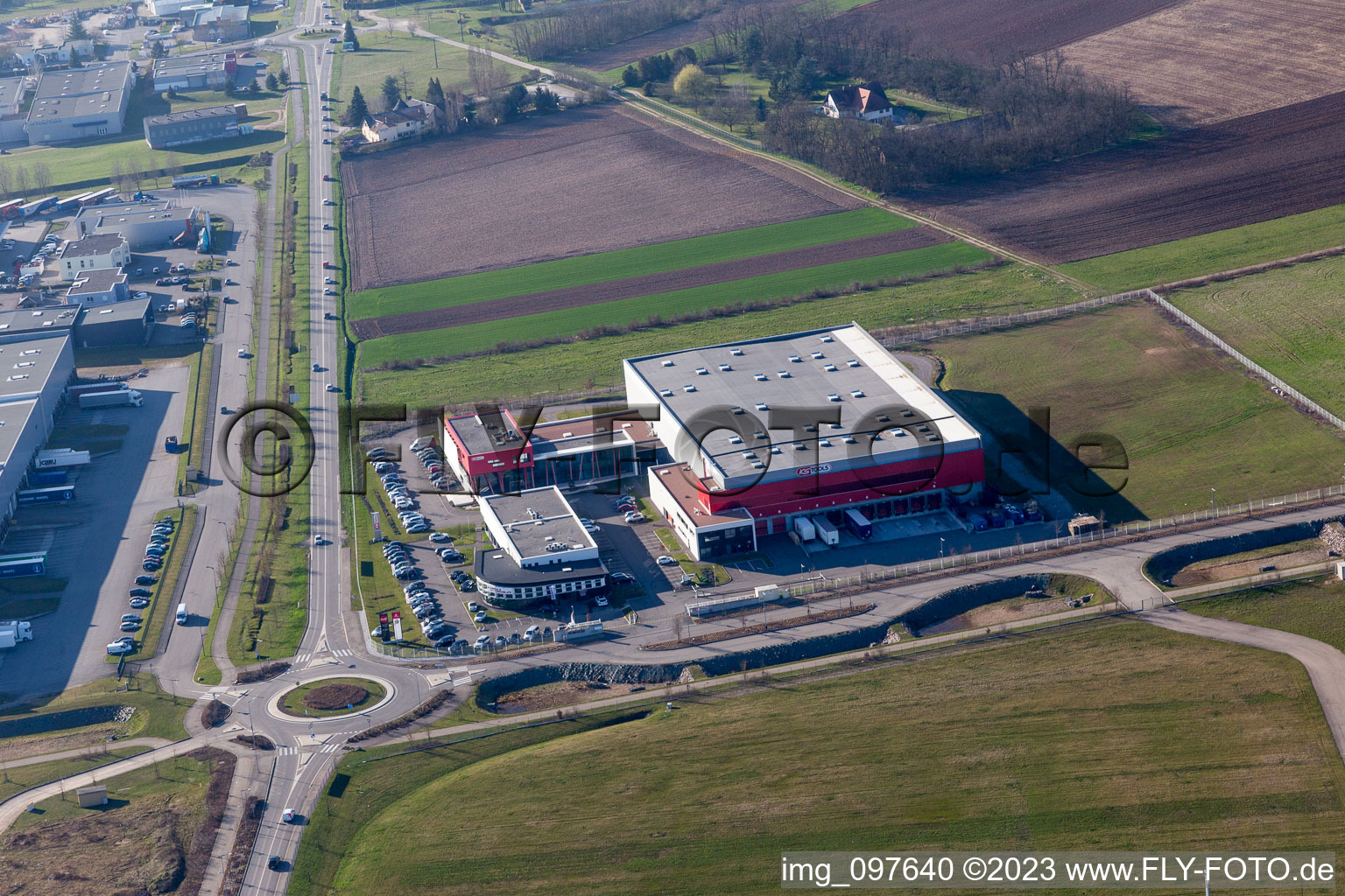 Image drone de Mommenheim dans le département Bas Rhin, France