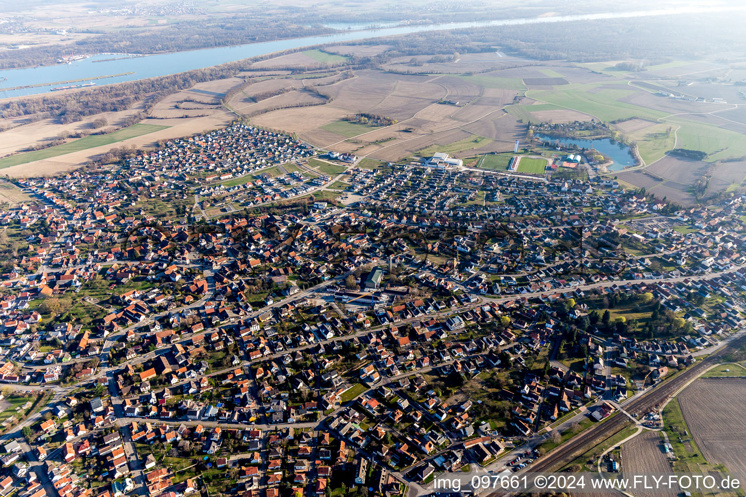 Enregistrement par drone de Gambsheim dans le département Bas Rhin, France