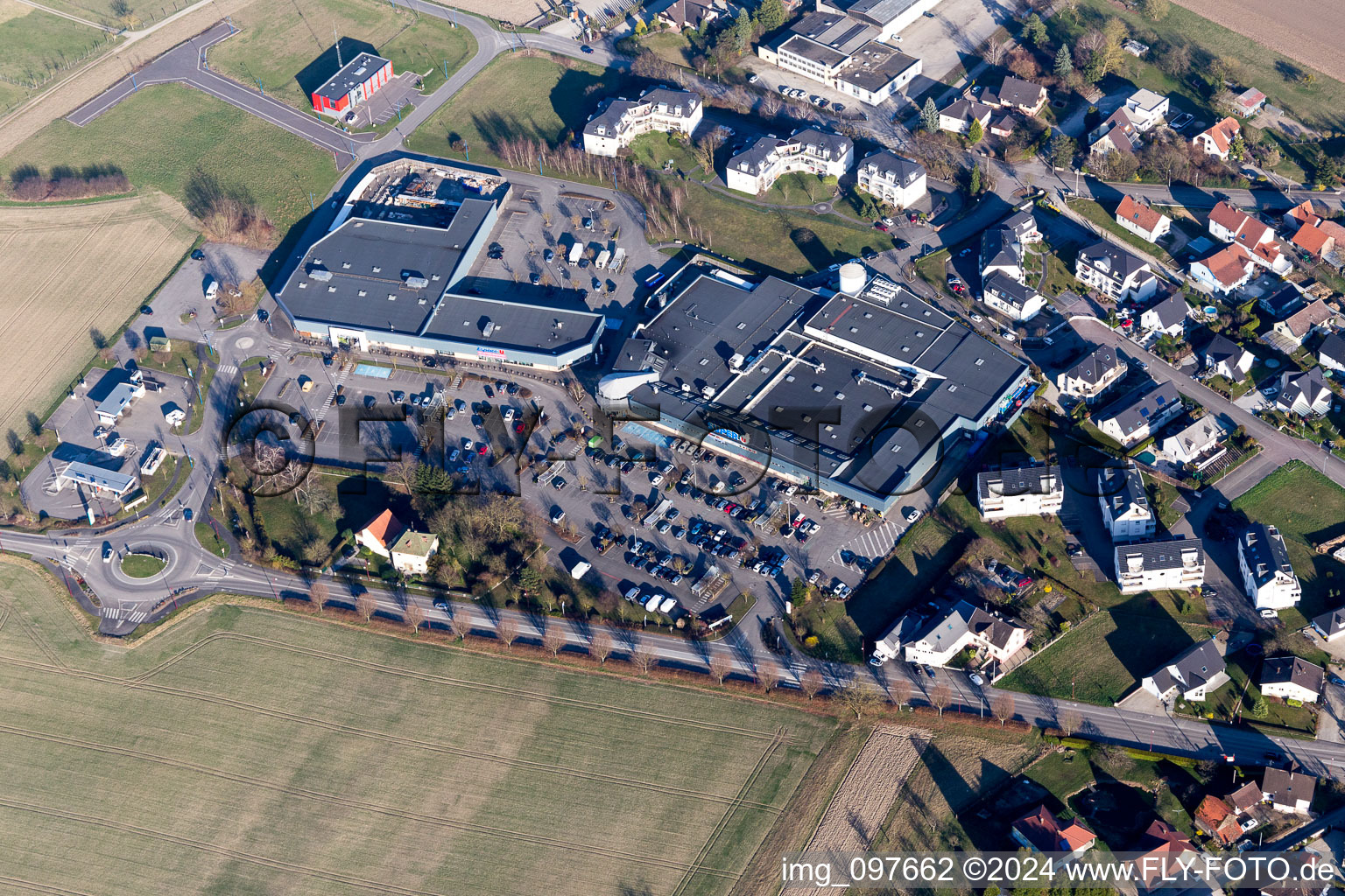 Image drone de Gambsheim dans le département Bas Rhin, France