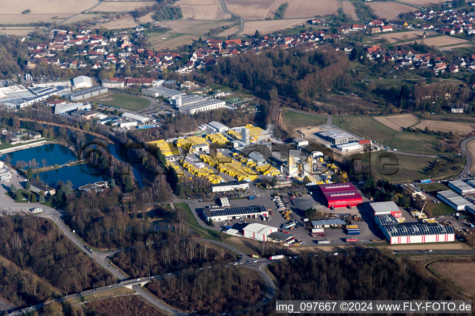 Quartier Freistett in Rheinau dans le département Bade-Wurtemberg, Allemagne du point de vue du drone