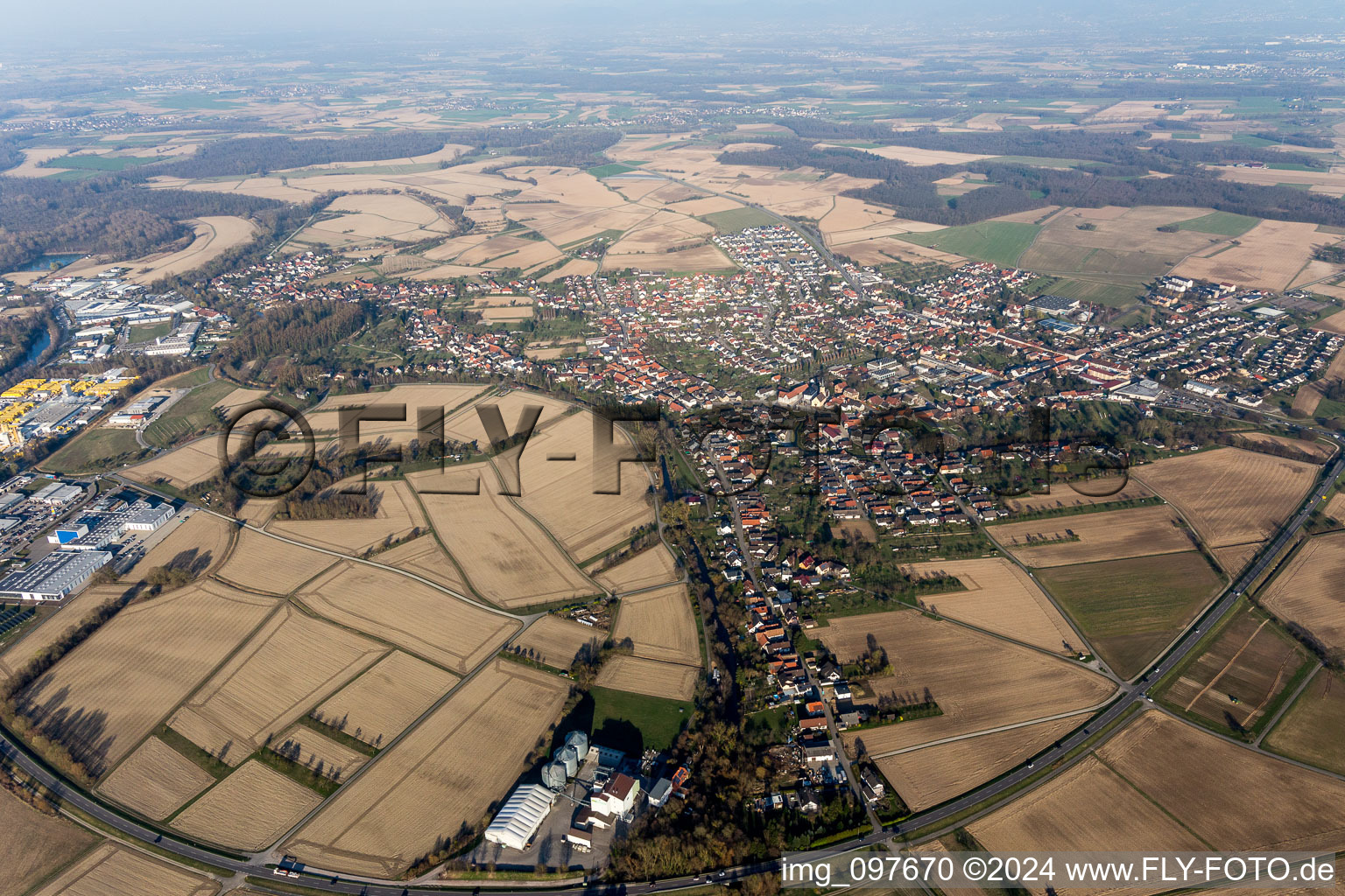 Quartier Freistett in Rheinau dans le département Bade-Wurtemberg, Allemagne d'un drone