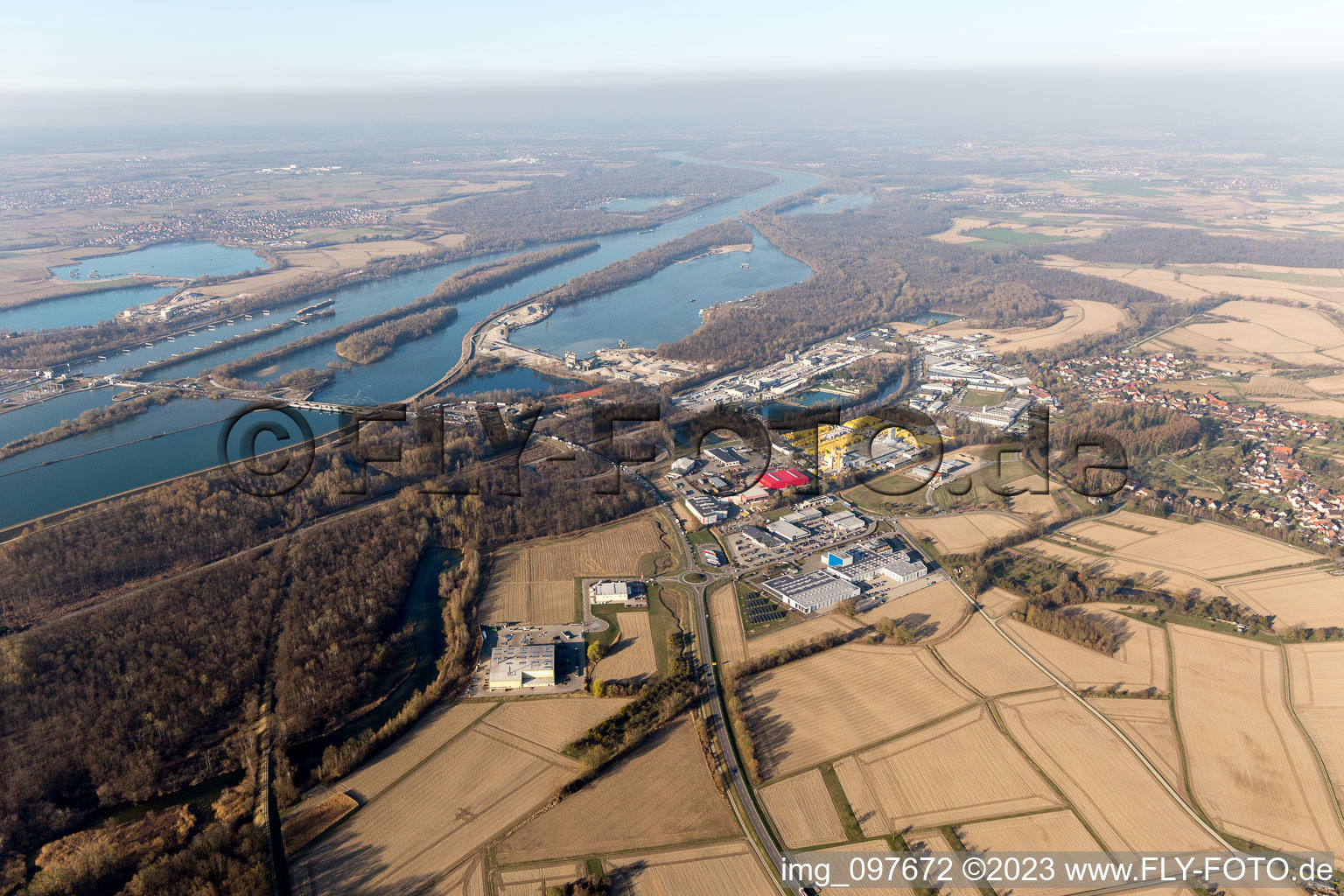 Quartier Freistett in Rheinau dans le département Bade-Wurtemberg, Allemagne vu d'un drone