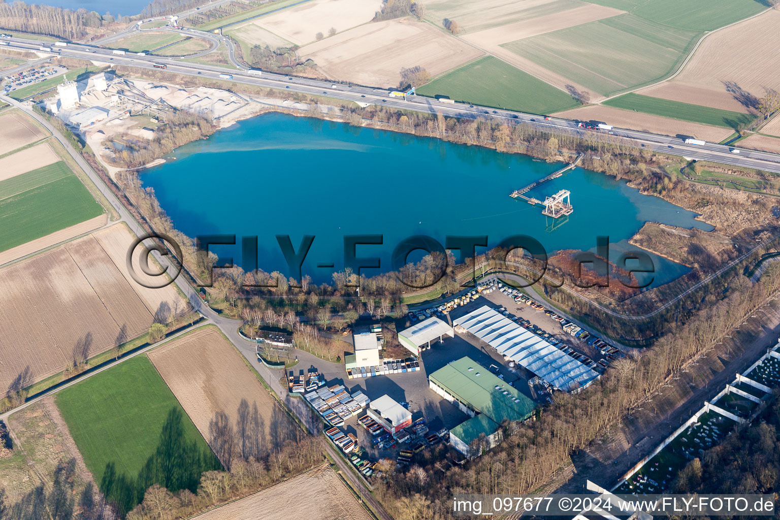 Vue aérienne de Gravière Achern à le quartier Fautenbach in Achern dans le département Bade-Wurtemberg, Allemagne