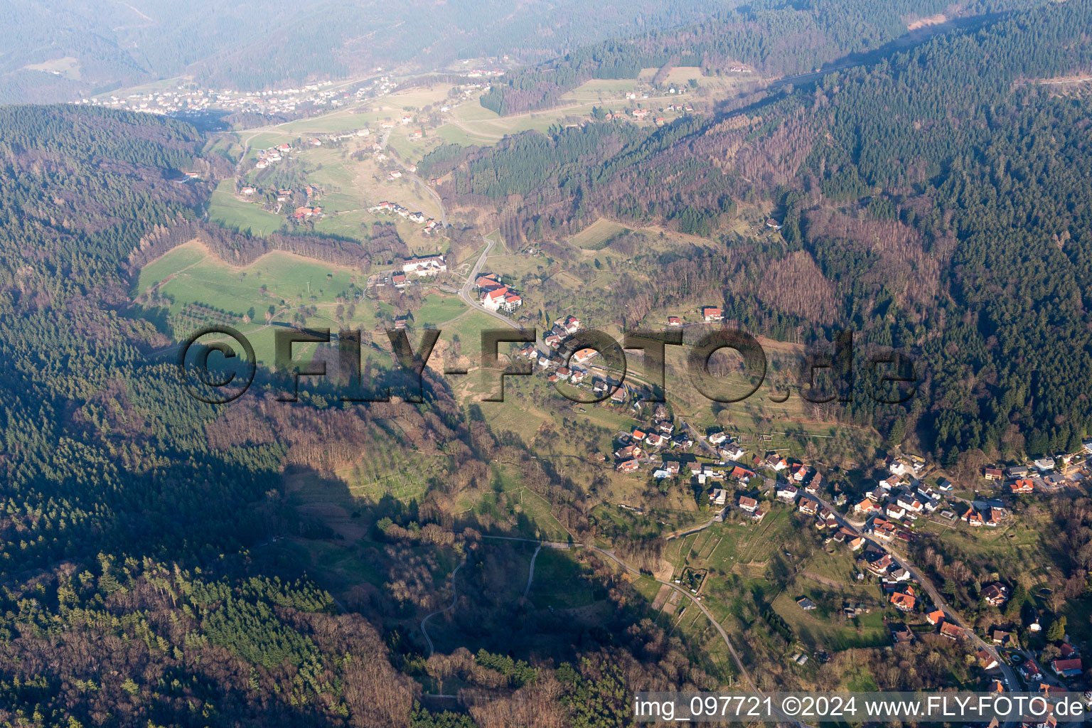 Vue aérienne de Quartier Neusatz in Bühl dans le département Bade-Wurtemberg, Allemagne