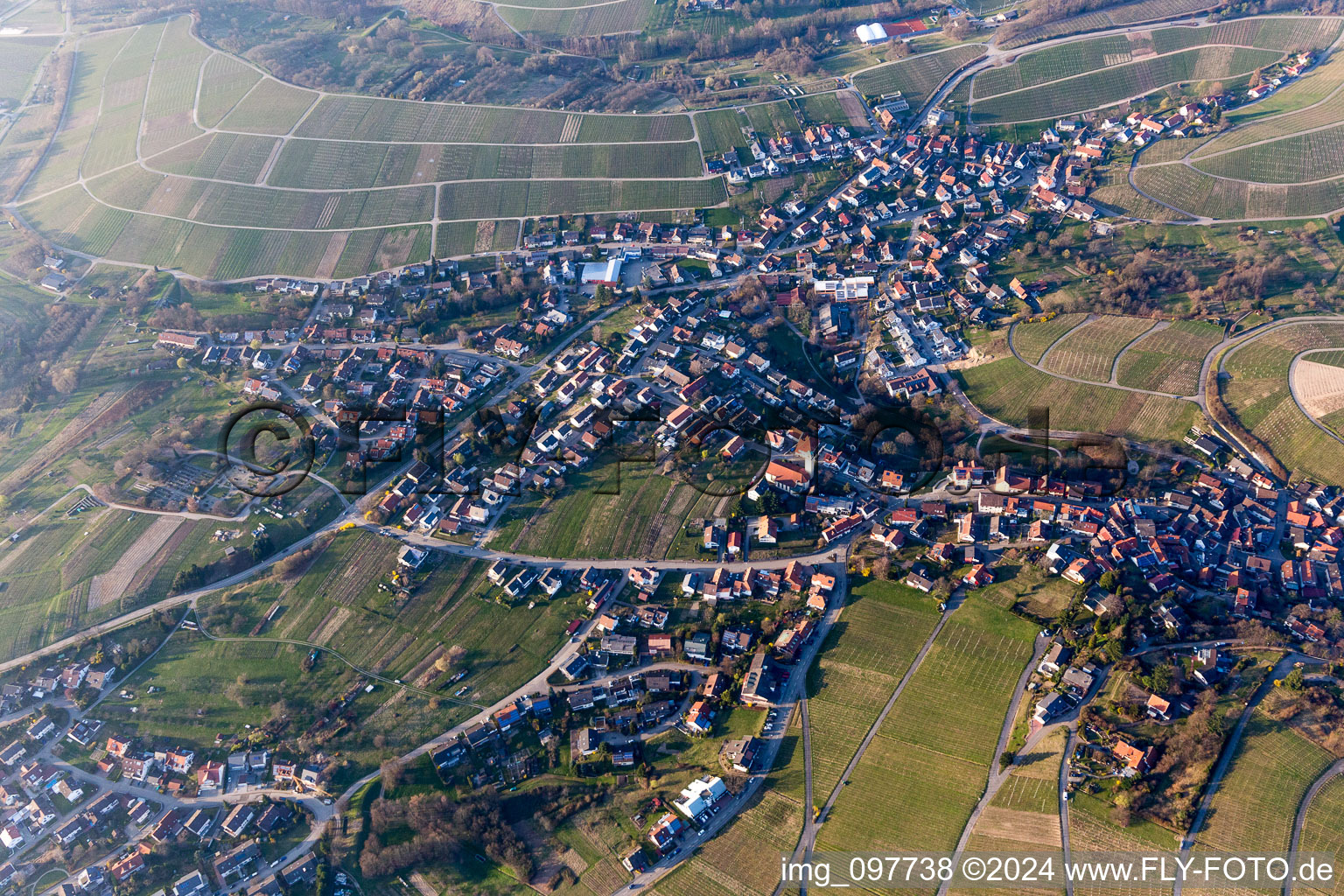 Quartier Neuweier in Baden-Baden dans le département Bade-Wurtemberg, Allemagne d'en haut