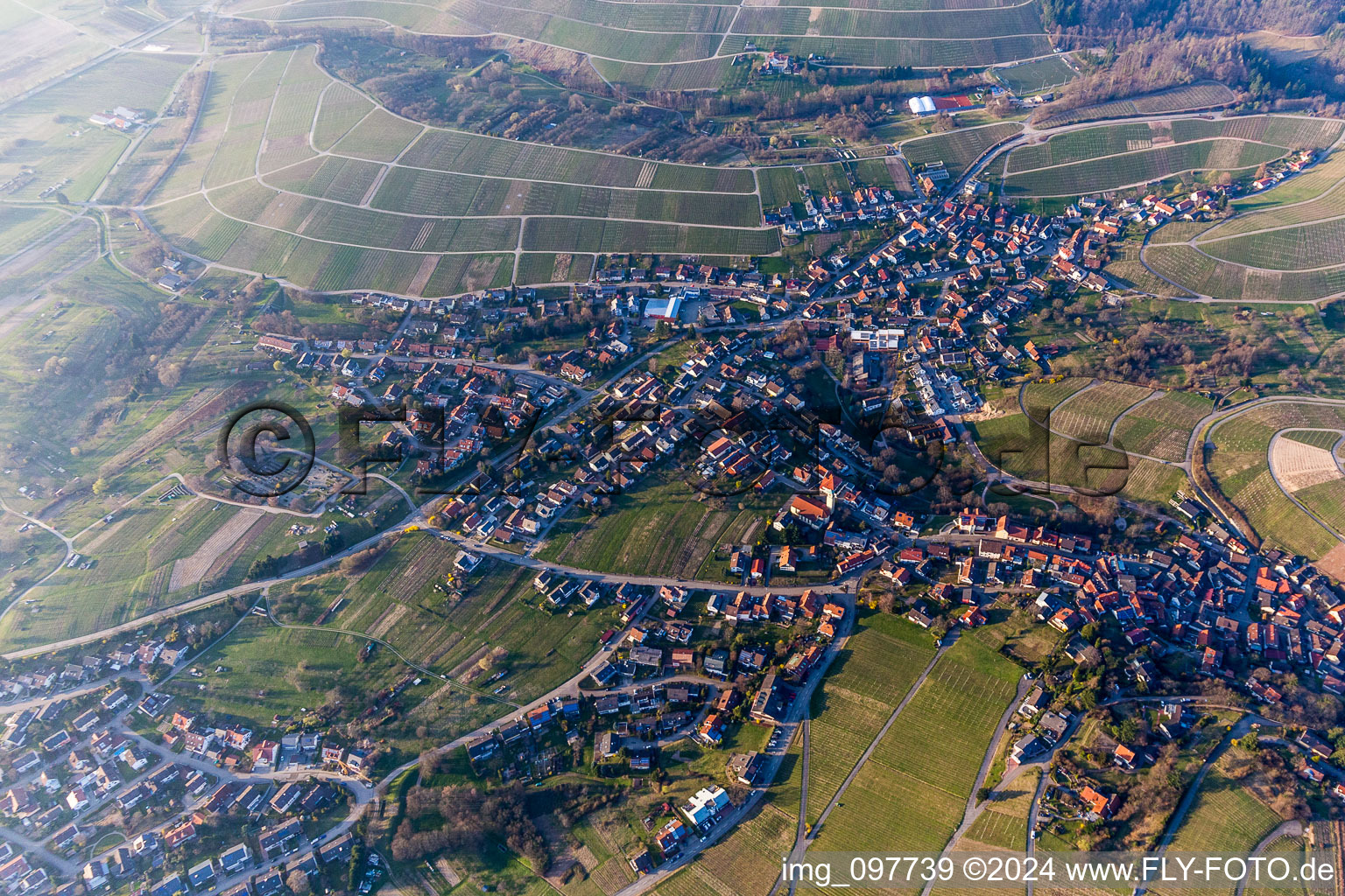 Vue aérienne de Quartier Varnhalt in Baden-Baden dans le département Bade-Wurtemberg, Allemagne