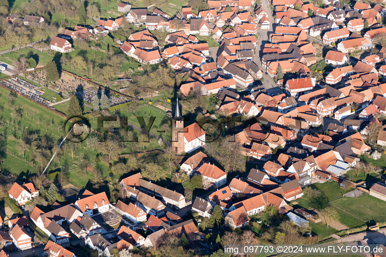 Vue oblique de Hunspach dans le département Bas Rhin, France