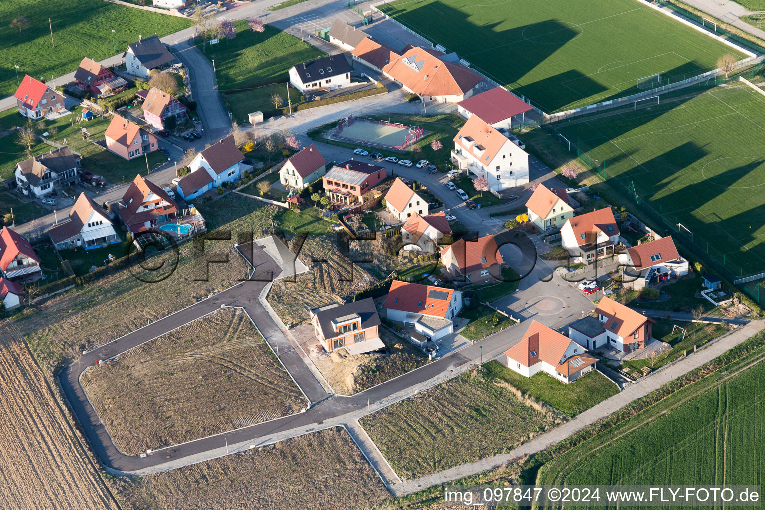 Image drone de Oberlauterbach dans le département Bas Rhin, France