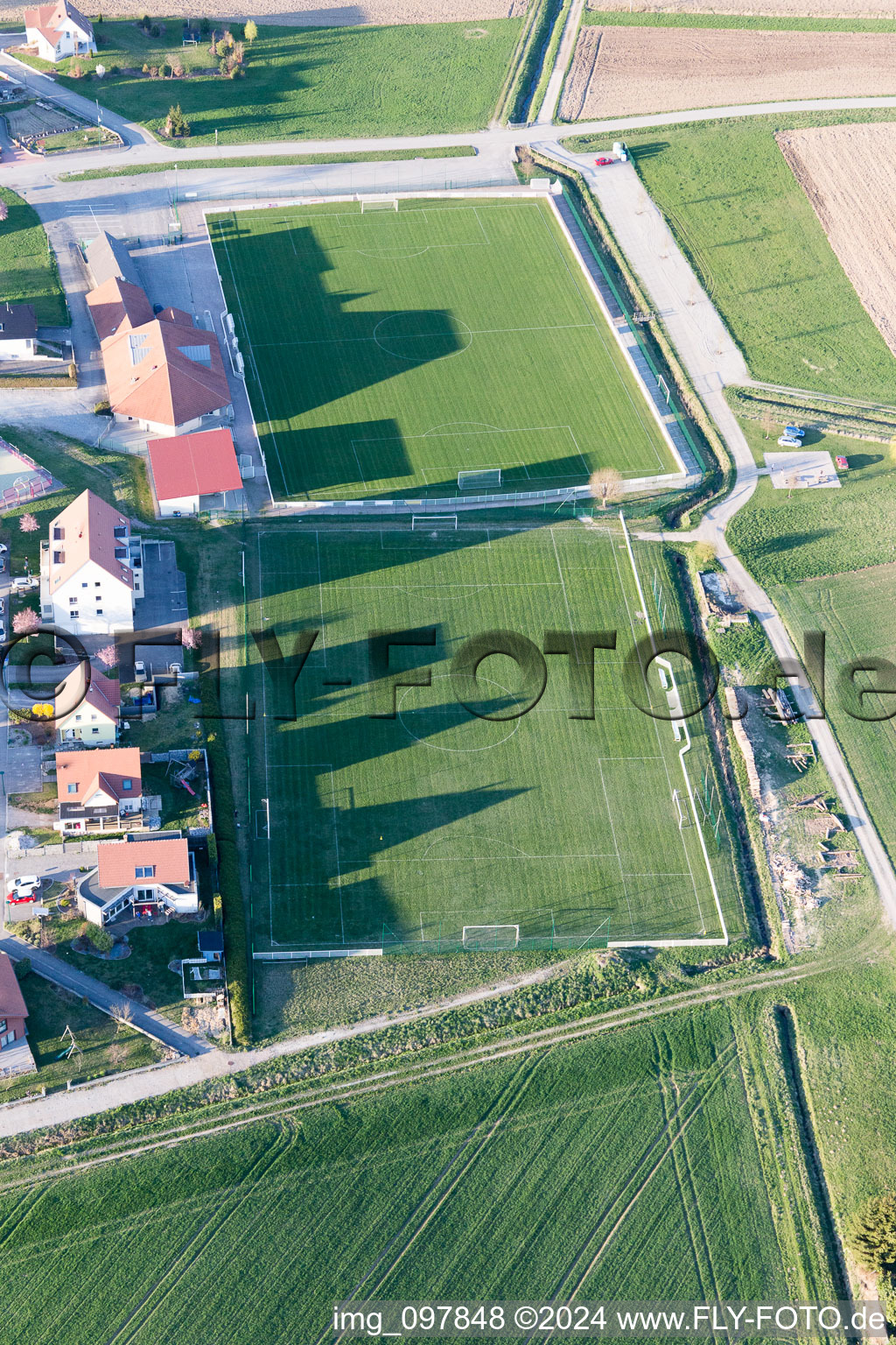 Oberlauterbach dans le département Bas Rhin, France du point de vue du drone