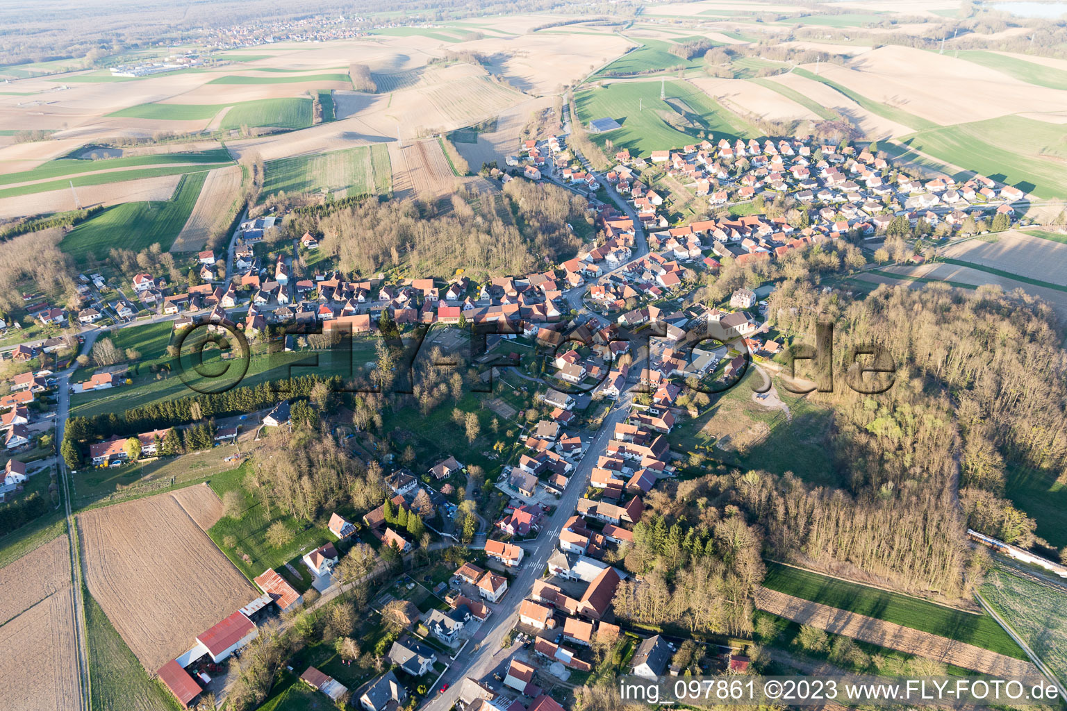 Neewiller-près-Lauterbourg dans le département Bas Rhin, France depuis l'avion