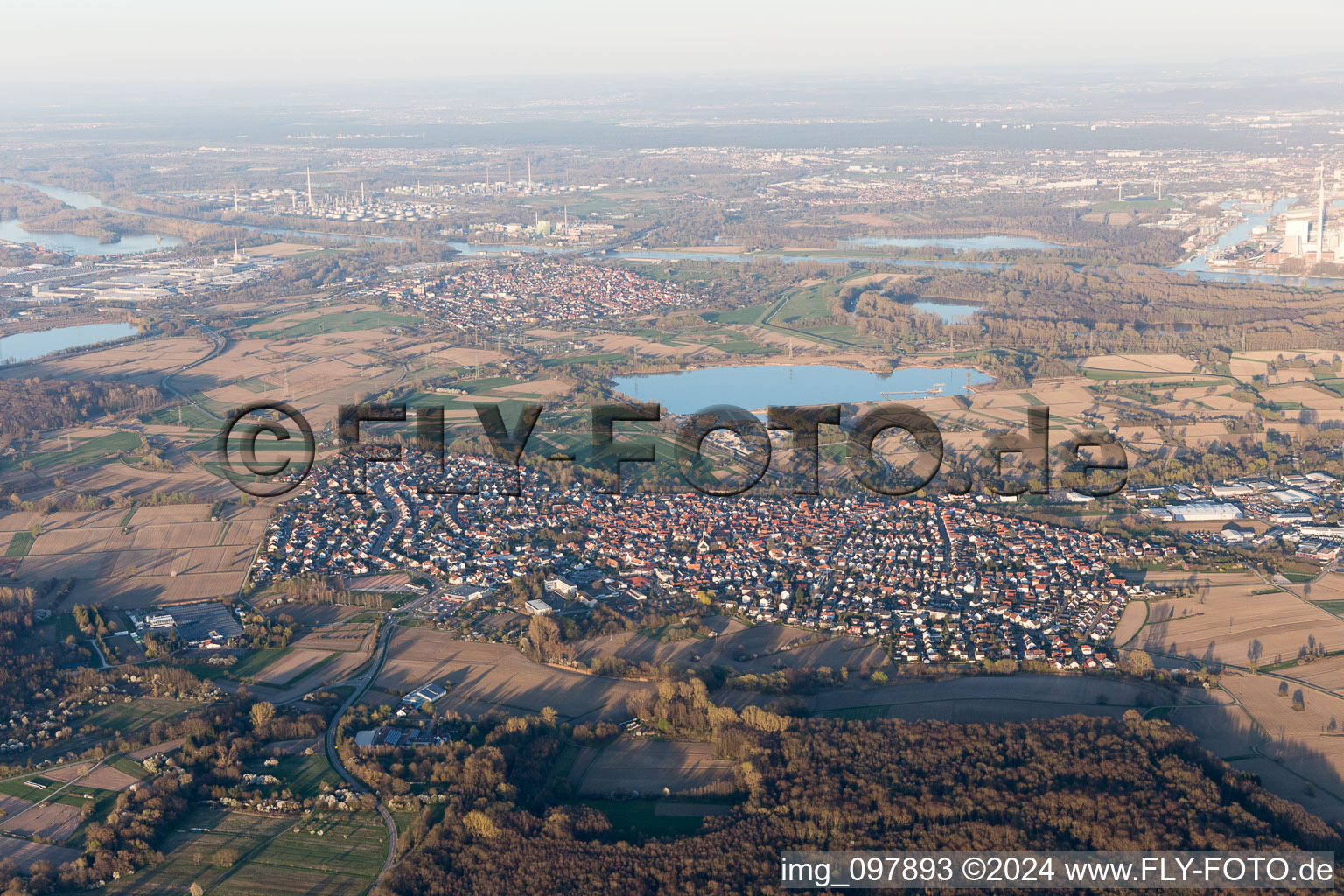 Photographie aérienne de Hagenbach dans le département Rhénanie-Palatinat, Allemagne