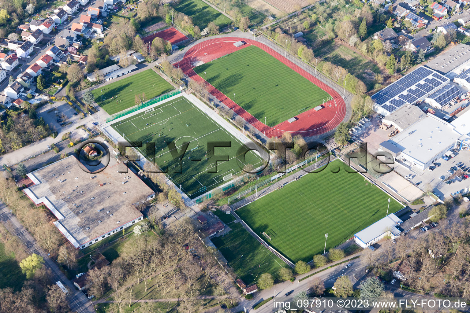 Quartier Herxheim in Herxheim bei Landau dans le département Rhénanie-Palatinat, Allemagne depuis l'avion